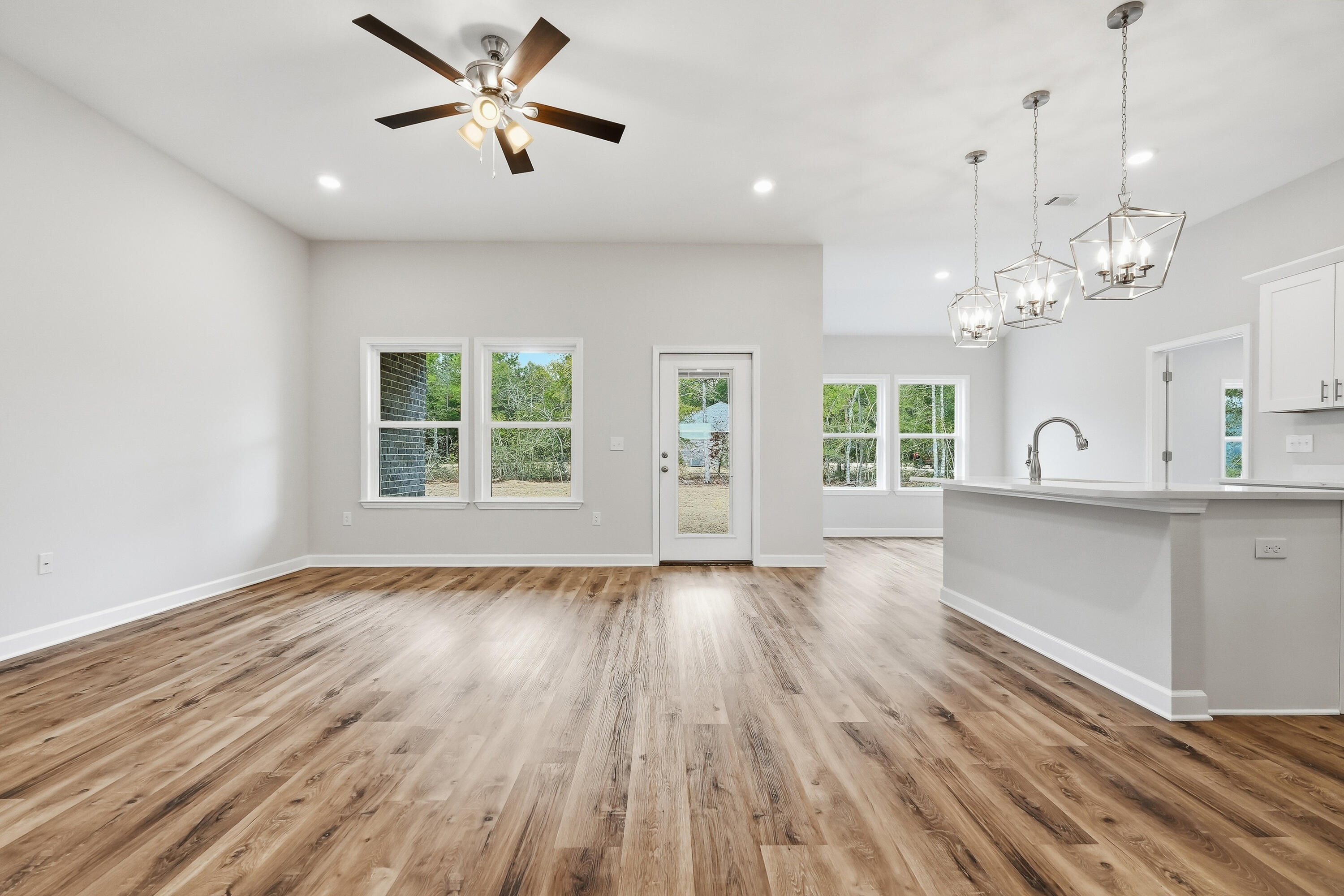 SOUTHERN CHARM - Residential