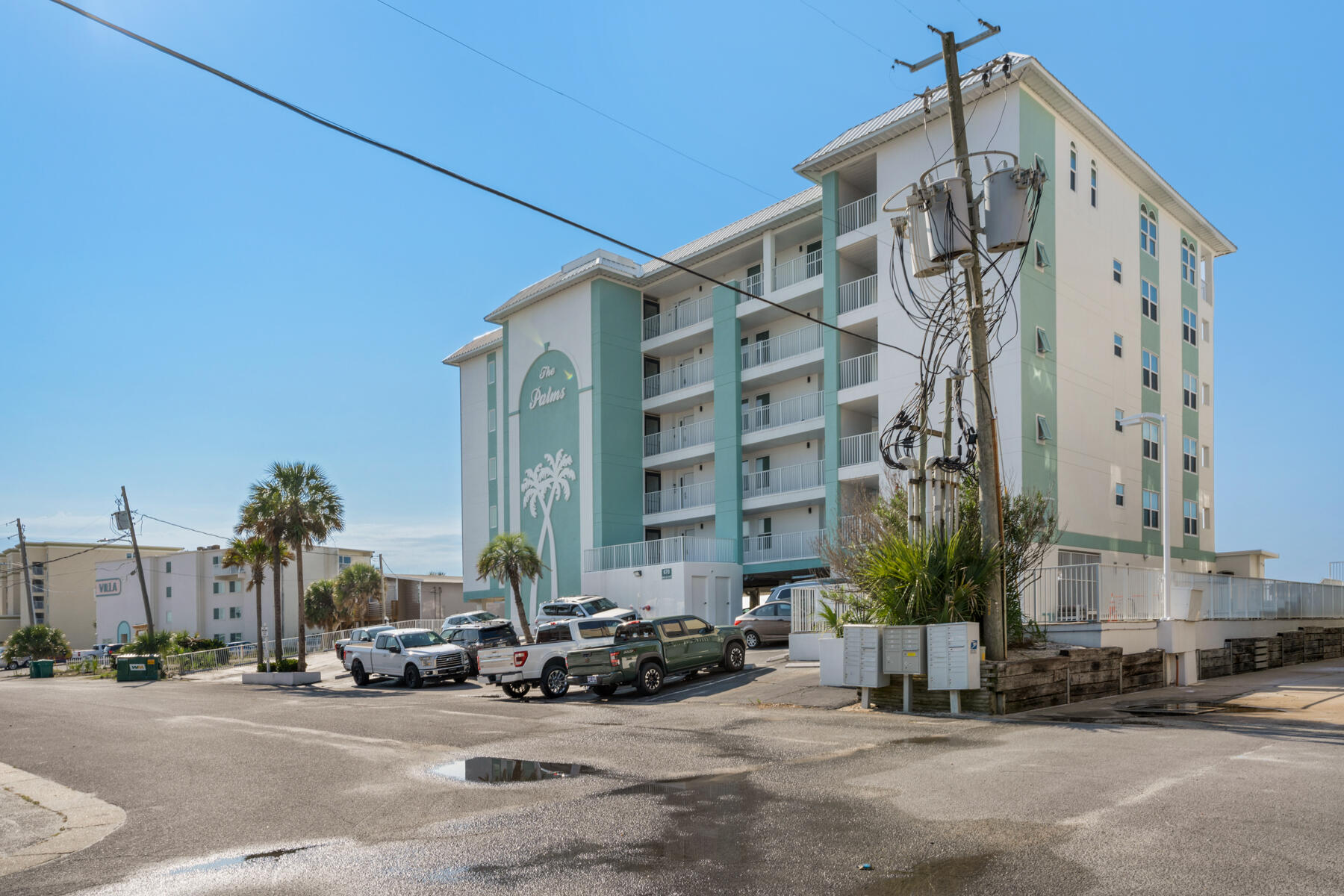 PALMS CONDO - Residential