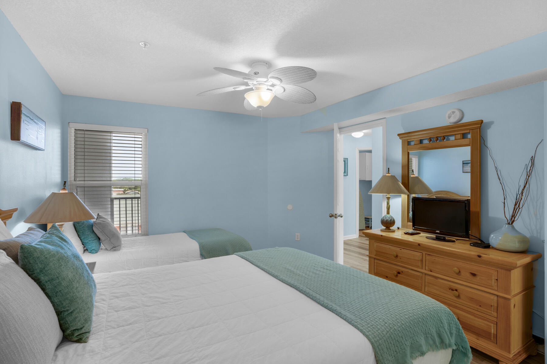 PALMS CONDO - Residential