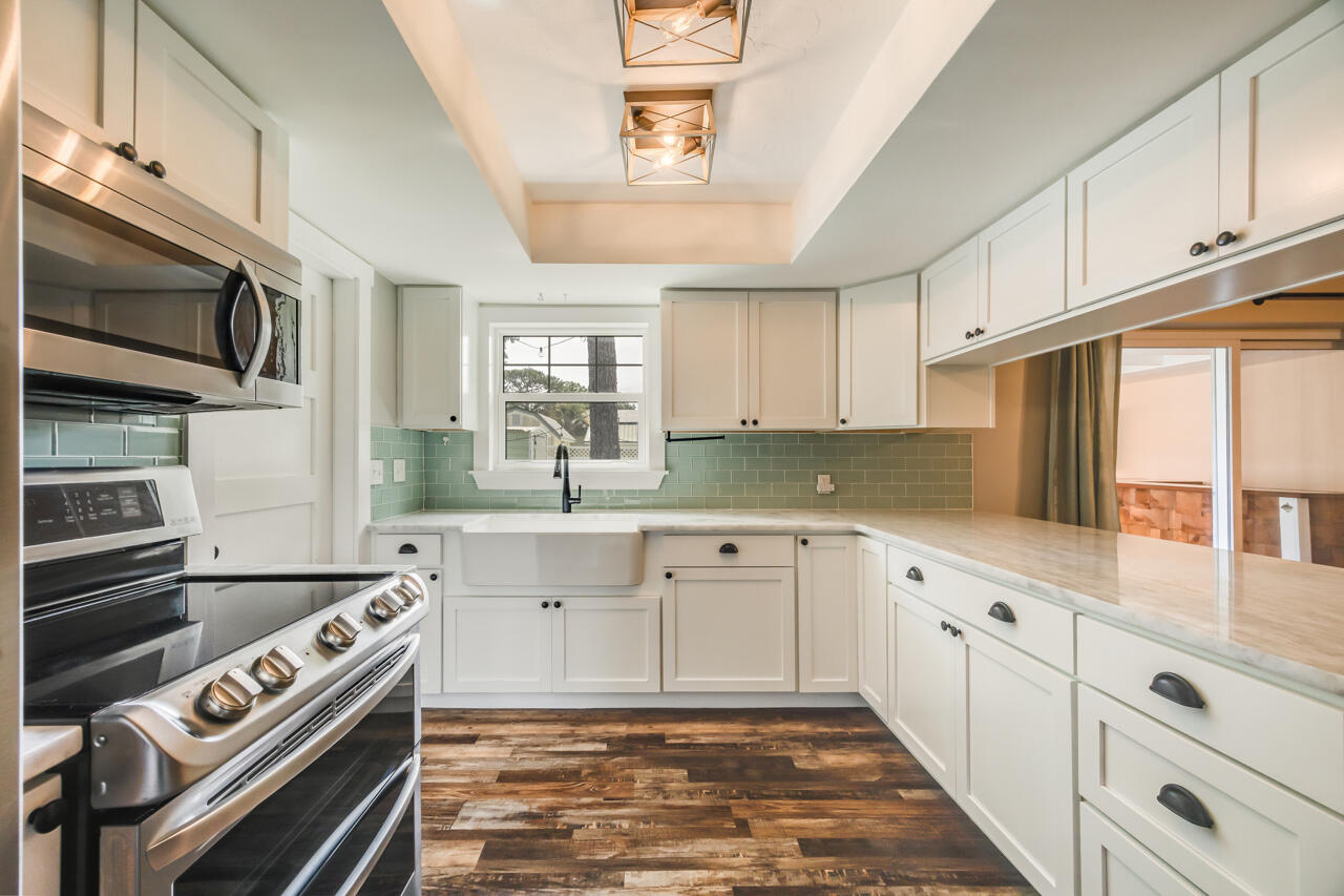 OAK TREE PARK - Residential