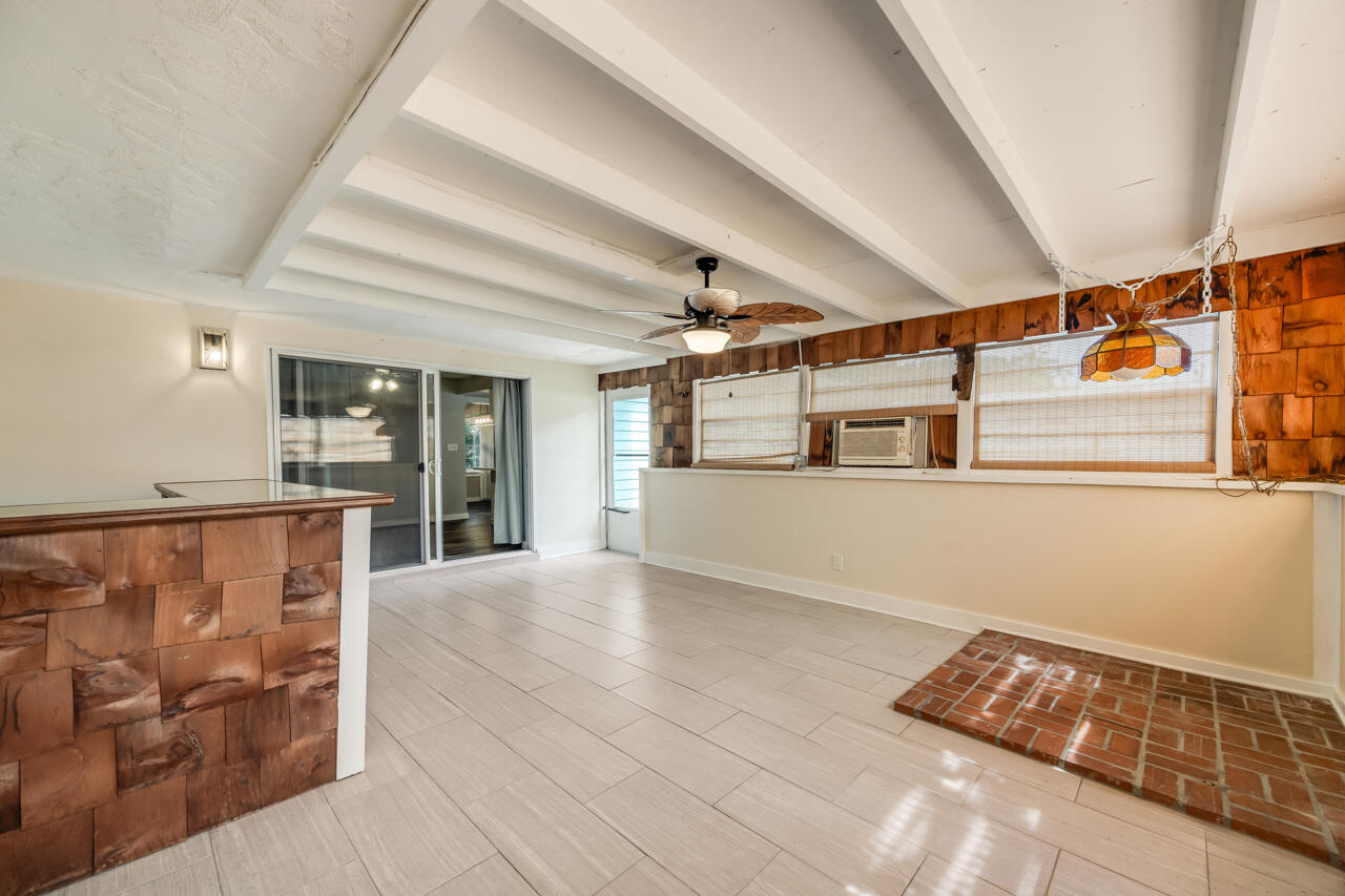 OAK TREE PARK - Residential
