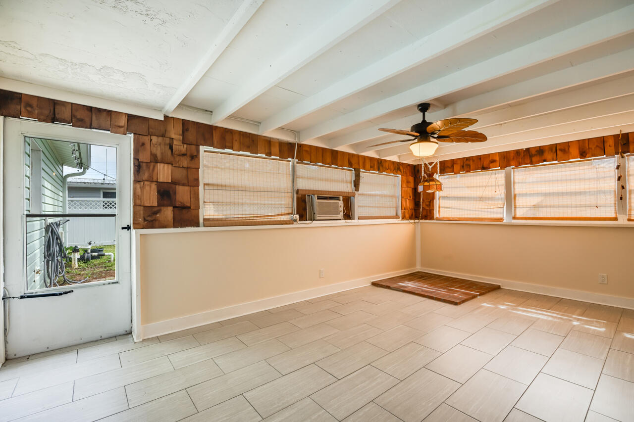 OAK TREE PARK - Residential