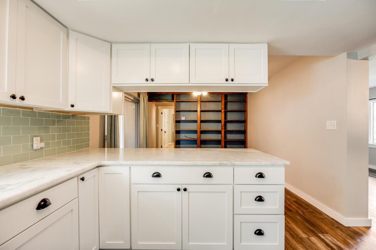 OAK TREE PARK - Residential