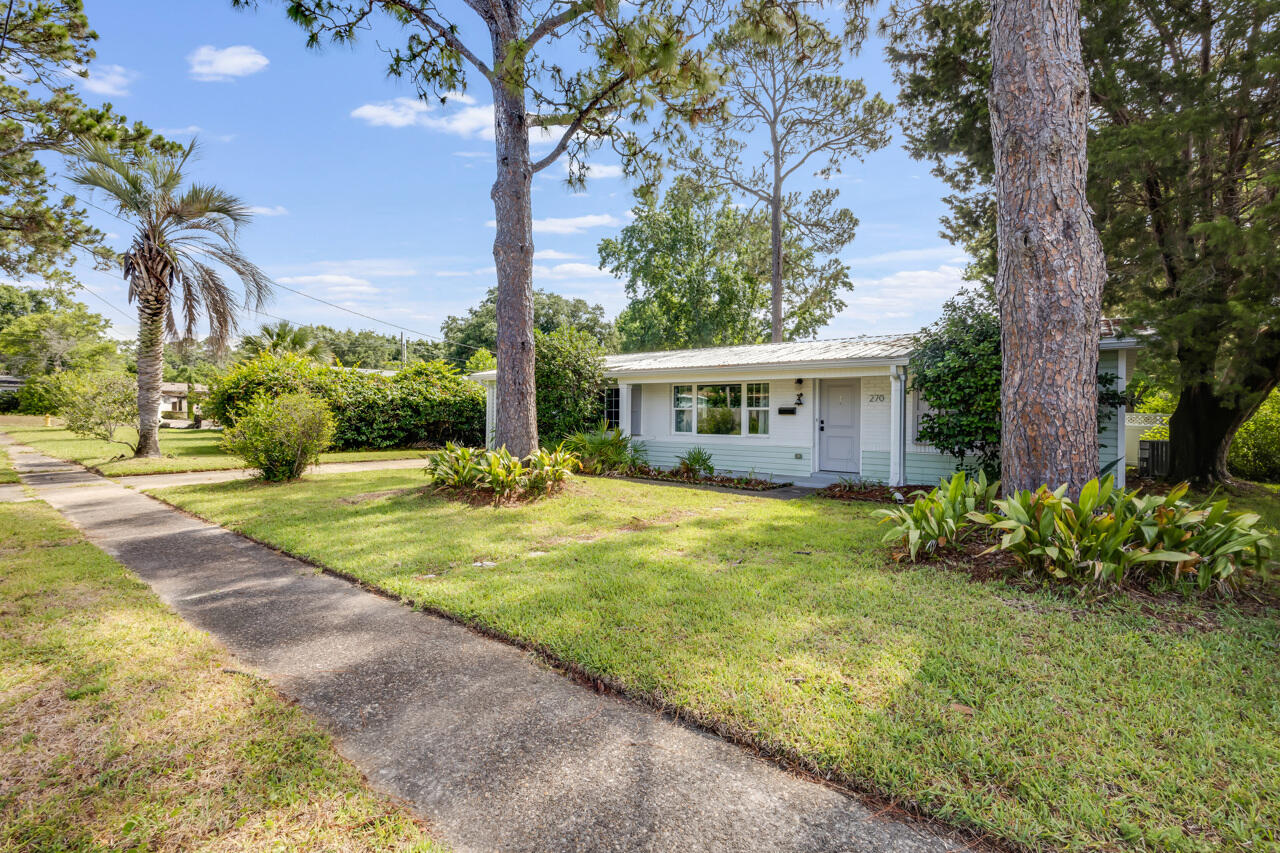 OAK TREE PARK - Residential