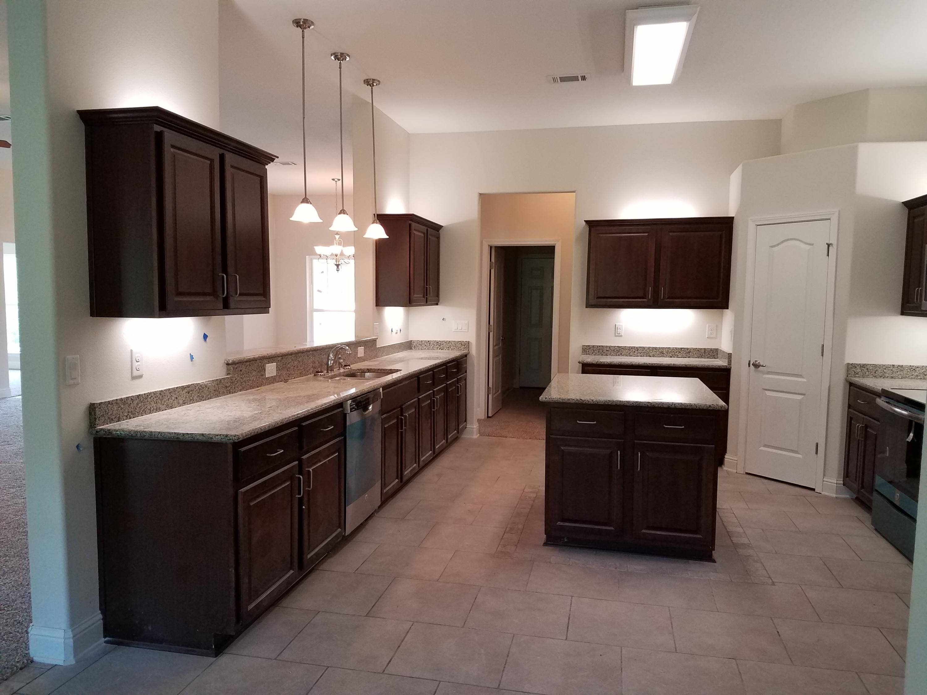 HOLLEY BY THE SEA - Residential