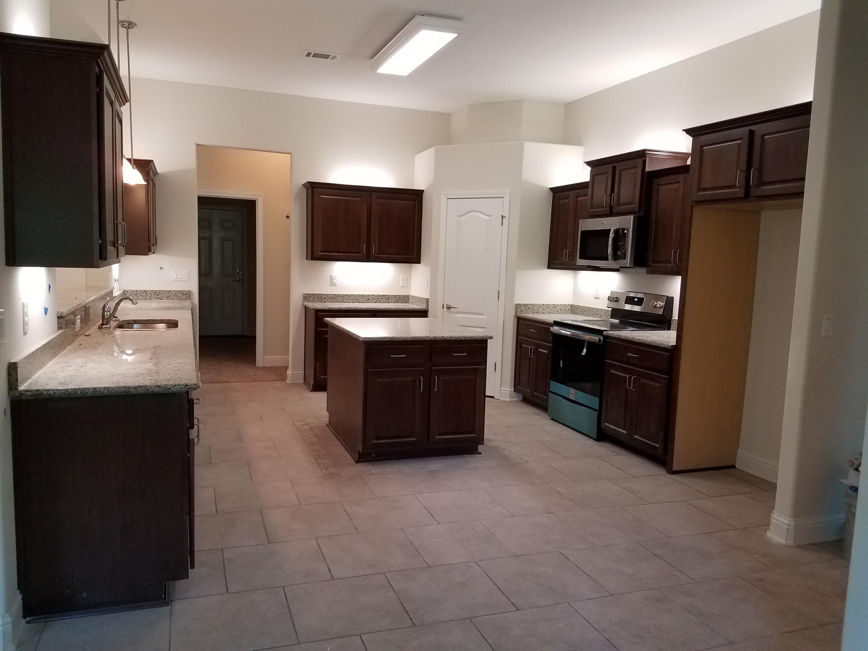 HOLLEY BY THE SEA - Residential