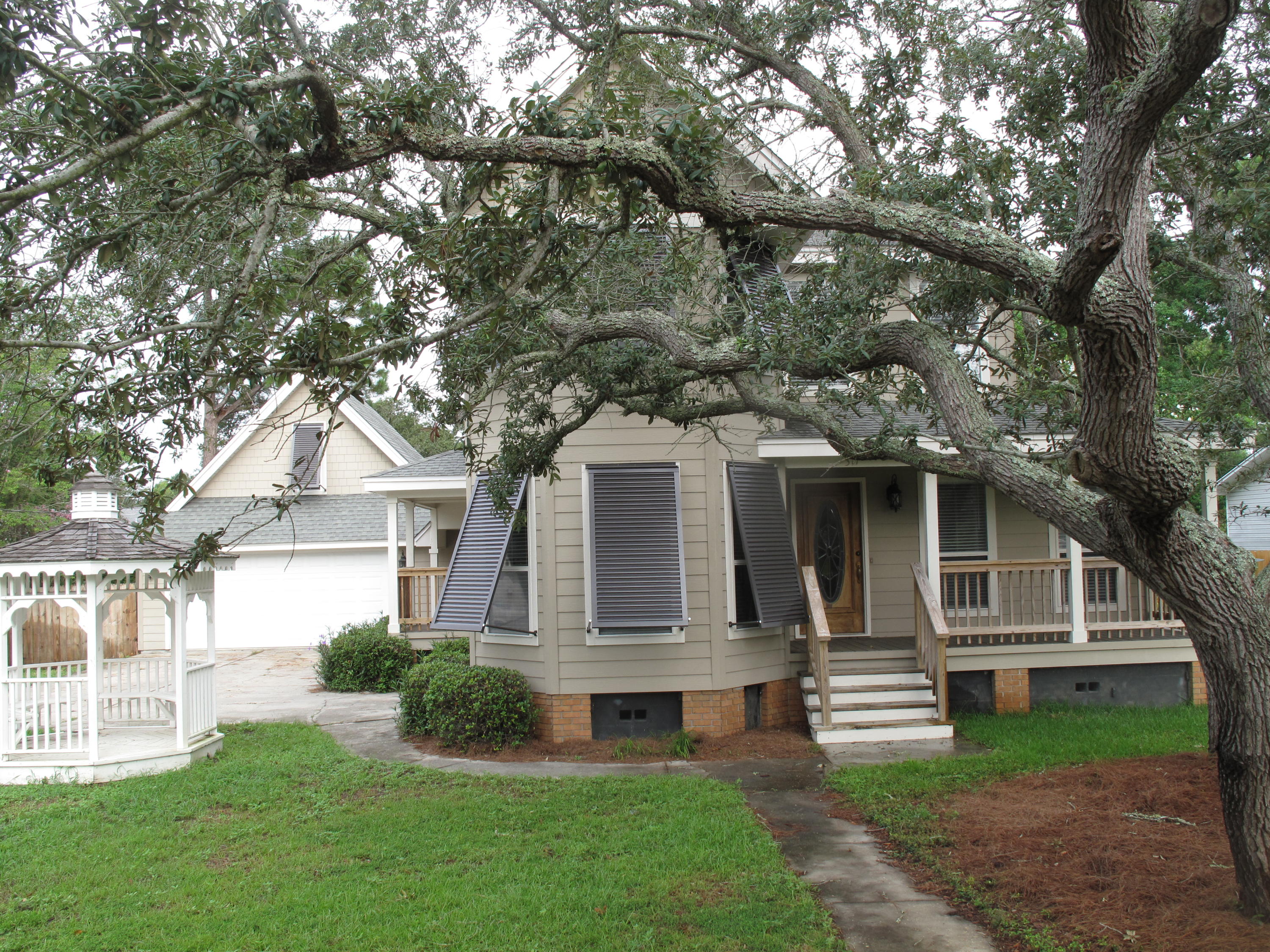 KELL-AIRE GARDENS - Residential