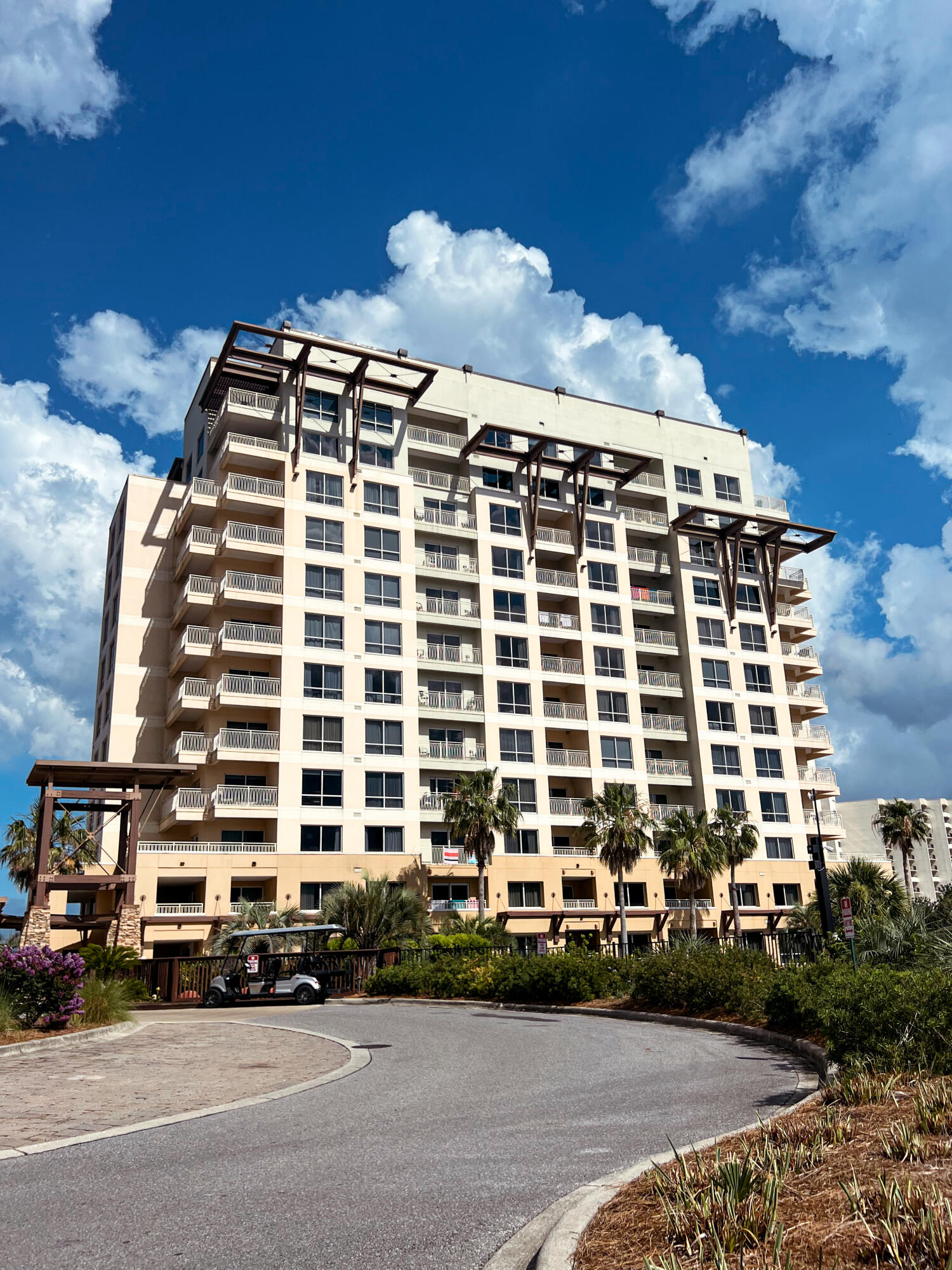LUAU II - Residential