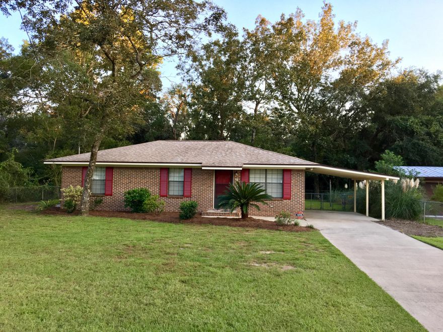 Beautiful and well maintained Brick home right off Bay Loop in Freeport! What a jewel of a home this is, fresh paint, New Carrier HVAC unit, New roof in 2010, security system, and fenced in back yard. This home comes with all appliances in home as well as the shed in the back yard. Home is located on a quiet dead end road and only 3 minutes from the heart of Freeport. Very spacious feel as the kitchen, dinning, and living room are very open and flow together. Schedule your showing for this amazing home before its gone!
