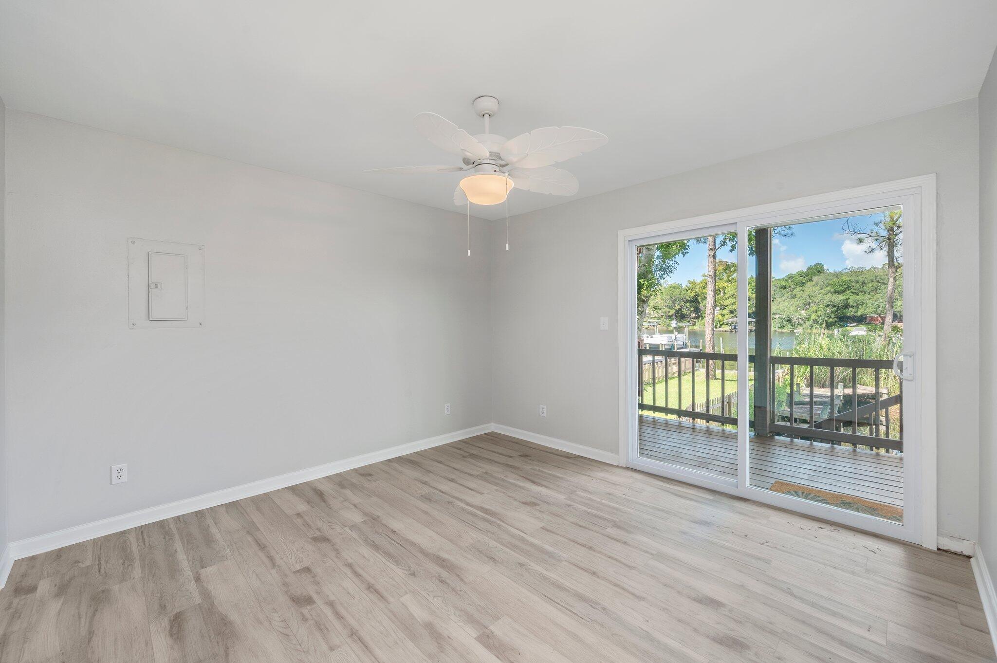 SWIFT BAYOU T/H - Residential Lease