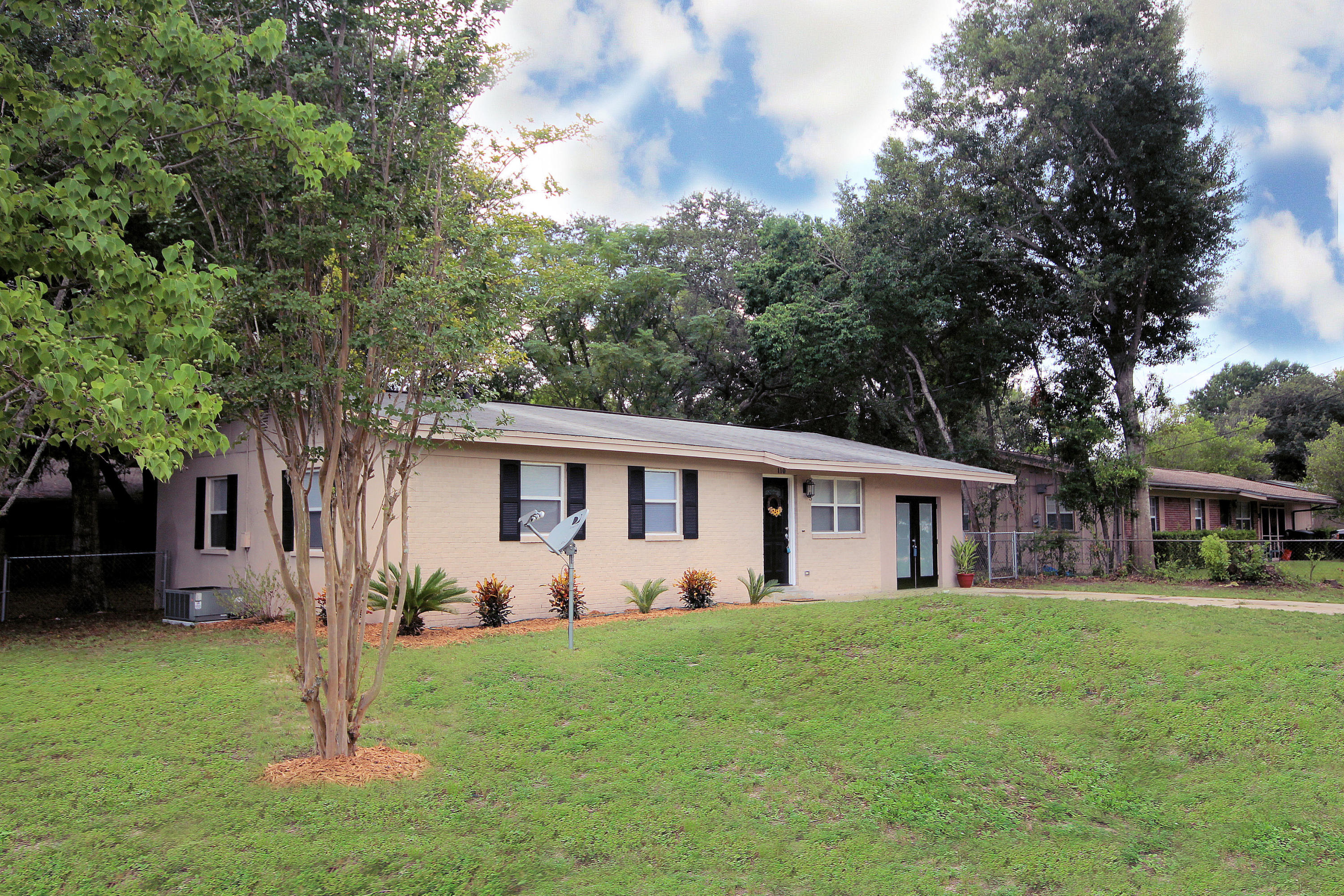 AUDUBON PLACE - Residential