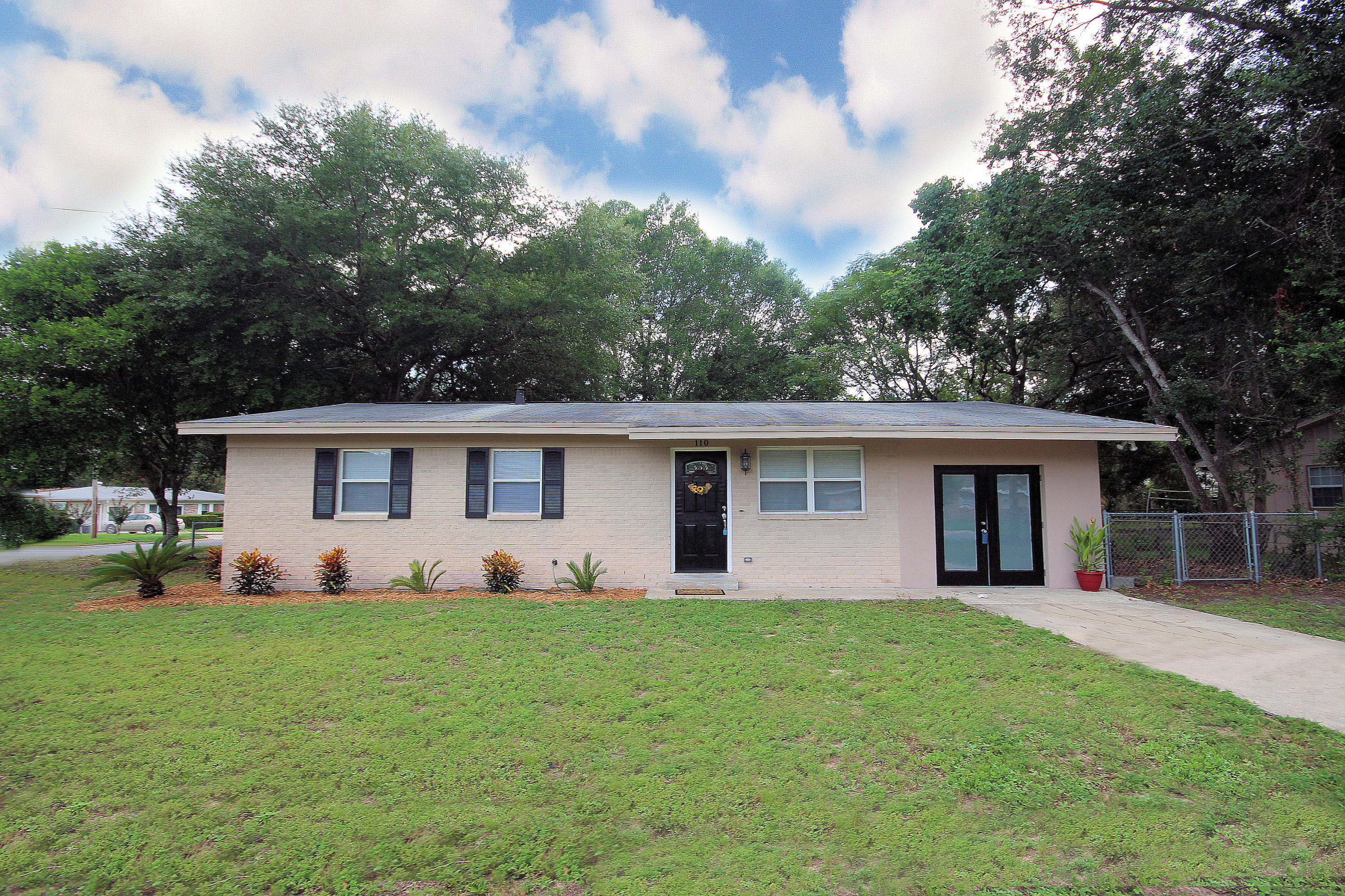 Completely Updated Home for sale in Ft. Walton Beach, Fl. Only a few miles to Eglin AFB and Hulburt Field. Step inside the front door and you'll appreciate the beautiful laminate flooring, new carpets, and fresh paint throughout. Updated Kitchen with new refrigerator, and updated bathrooms. Enjoy the large corner lot, you can easily accommodate a pool or large swing set in the backyard. Why rent when you can own and have a lower monthly payment! Call today for your appointment!