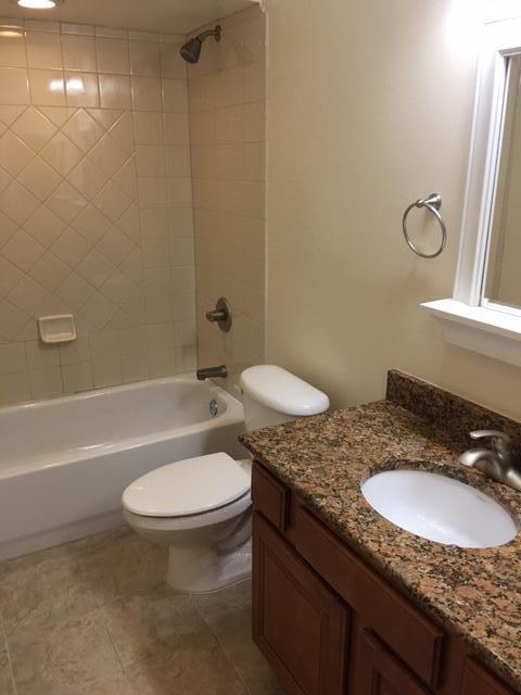 EAGLE BAY - Residential Lease