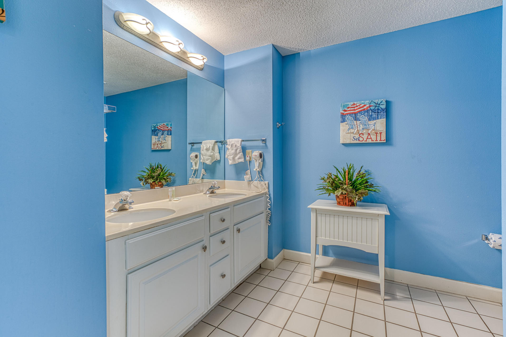 TIDES AT TOPS'L - Residential