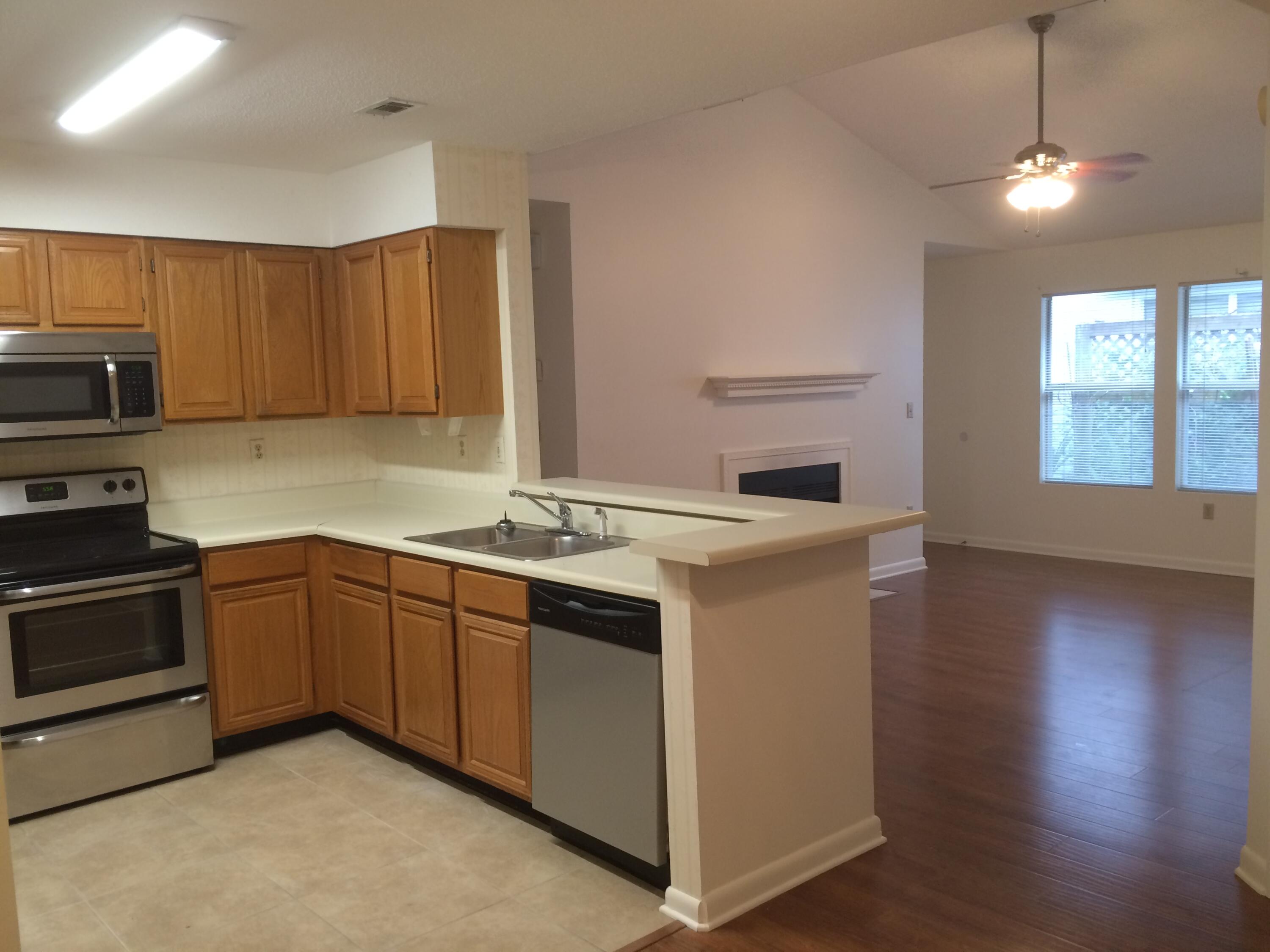 Parkwod Circle - Residential Lease