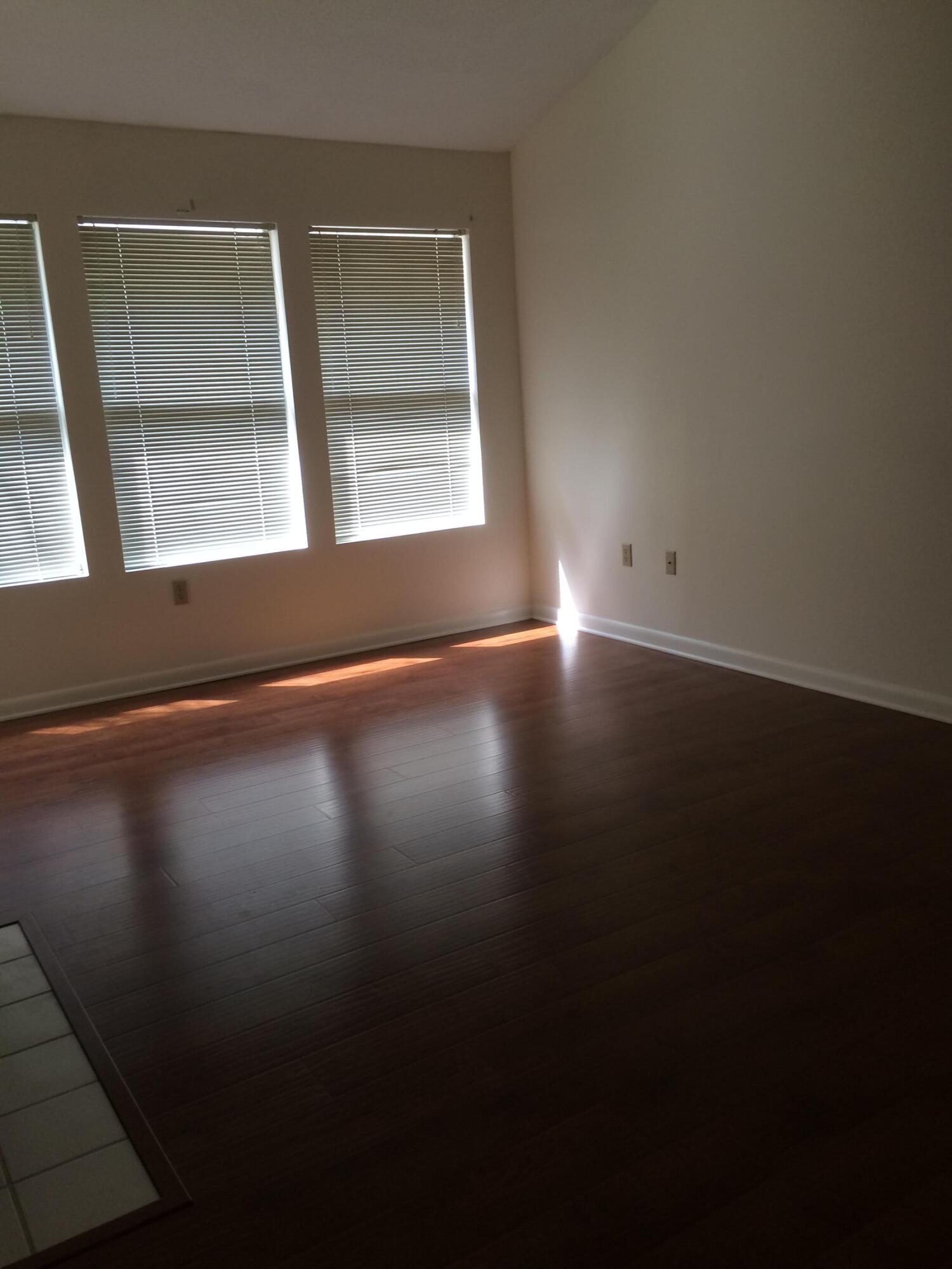 Parkwod Circle - Residential Lease