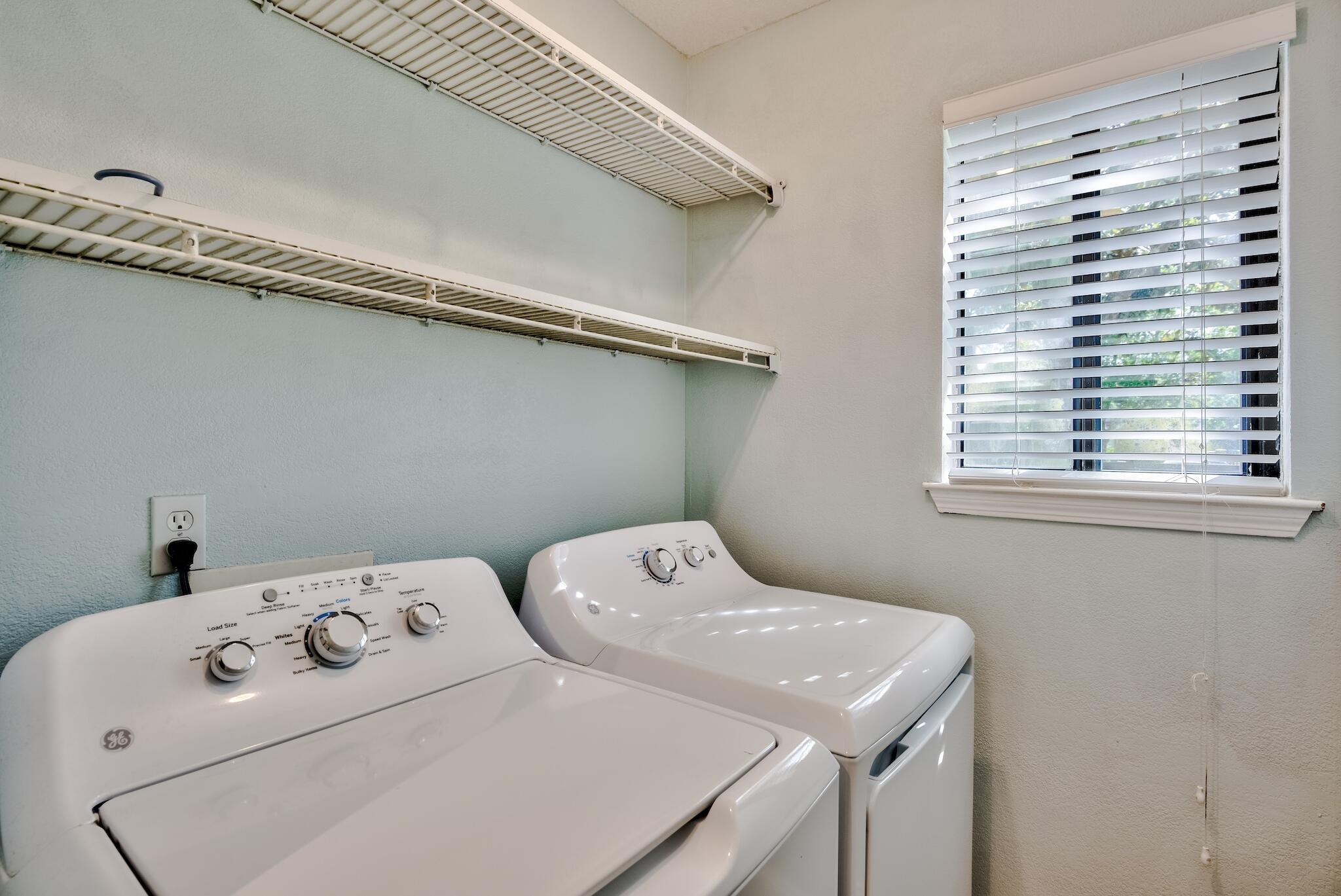 PINE RIDGE TRACE RE/SUB - Residential Lease