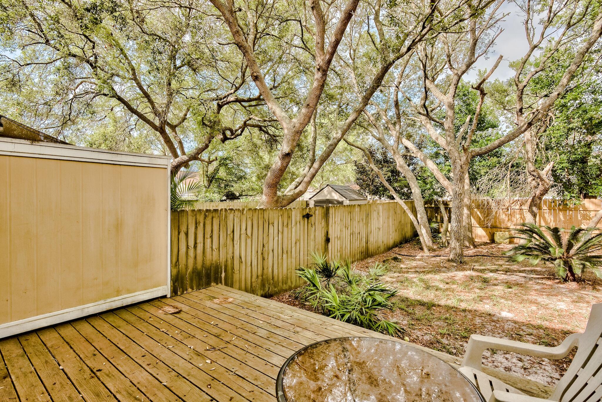 PINE RIDGE TRACE RE/SUB - Residential Lease