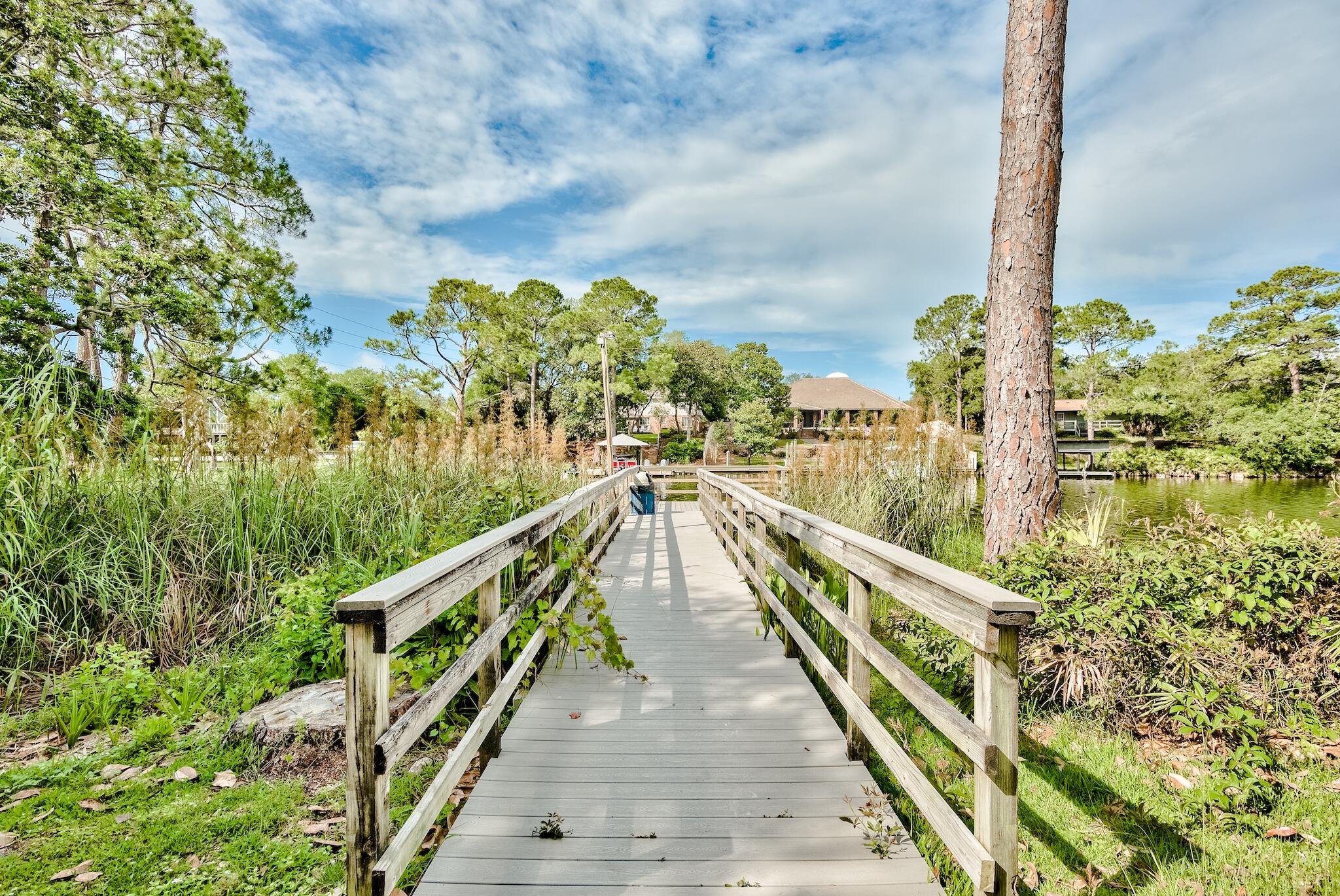 PINE RIDGE TRACE RE/SUB - Residential Lease