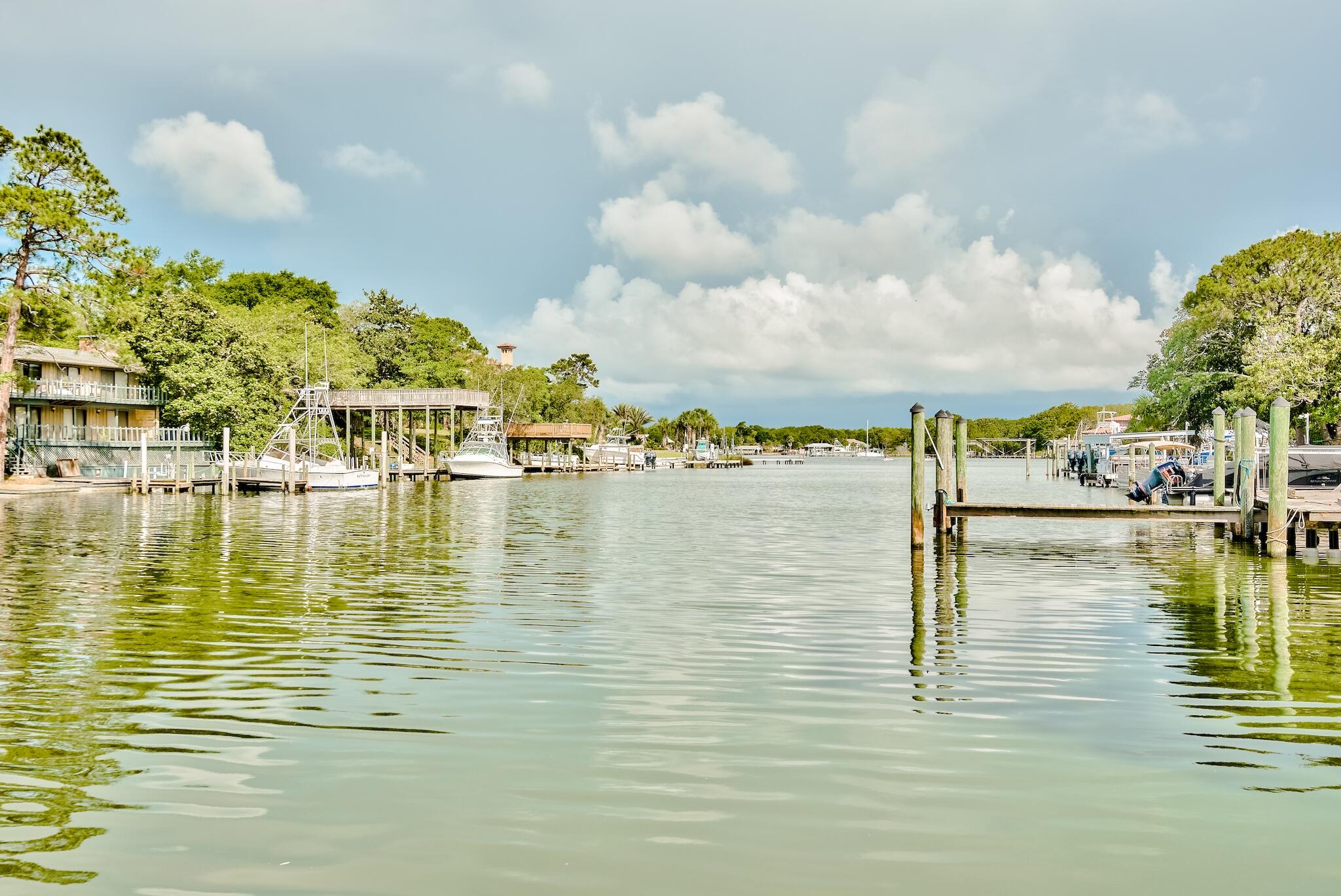 PINE RIDGE TRACE RE/SUB - Residential Lease