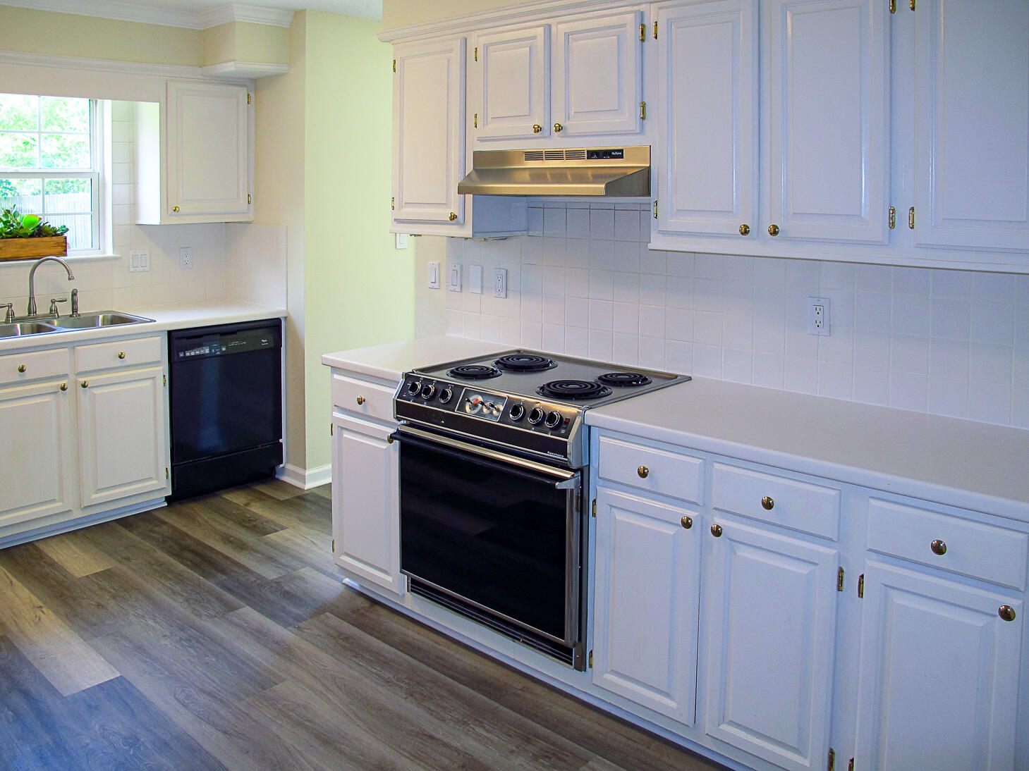 EMERALD POINTE PLAT 1 - Residential