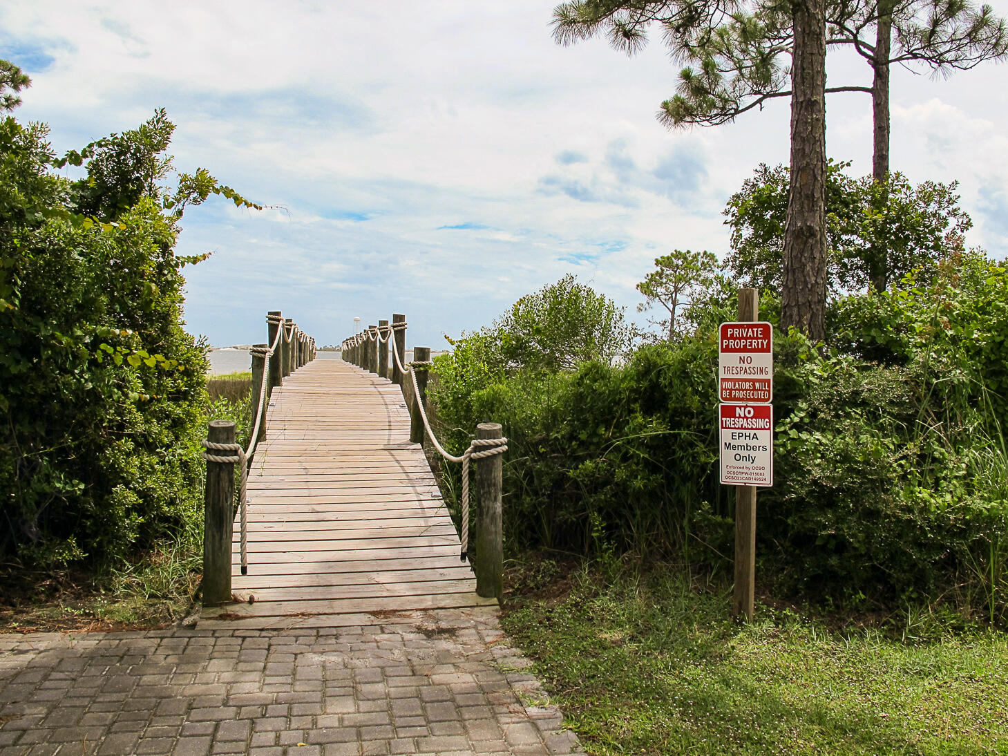 EMERALD POINTE PLAT 1 - Residential