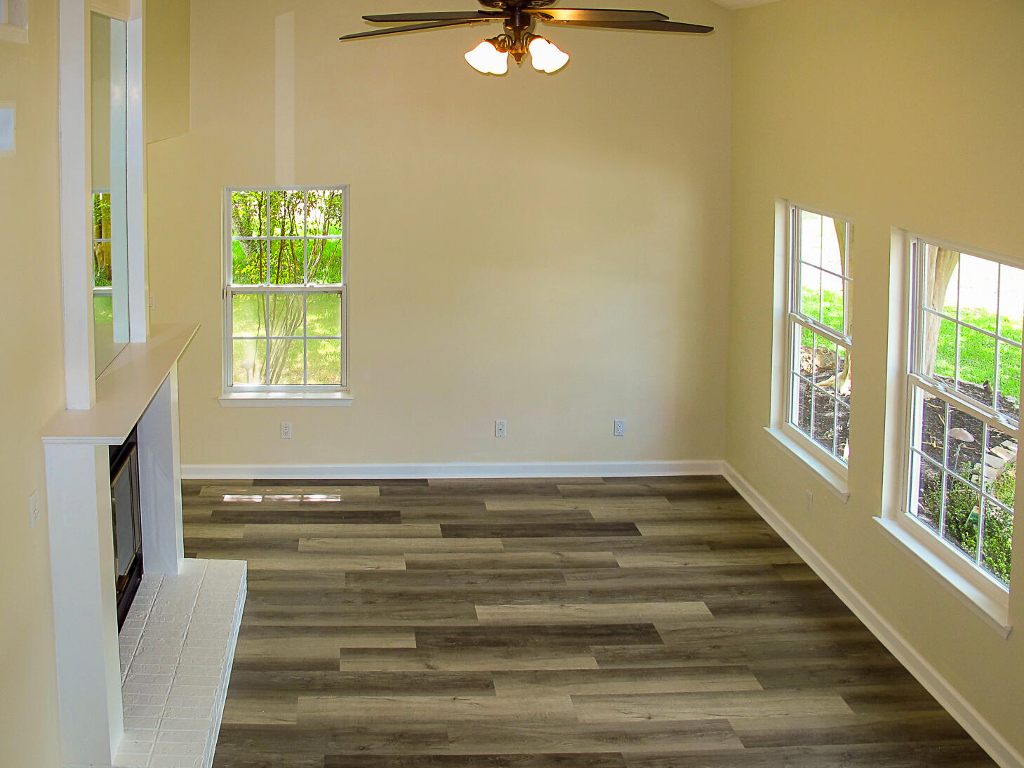 EMERALD POINTE PLAT 1 - Residential