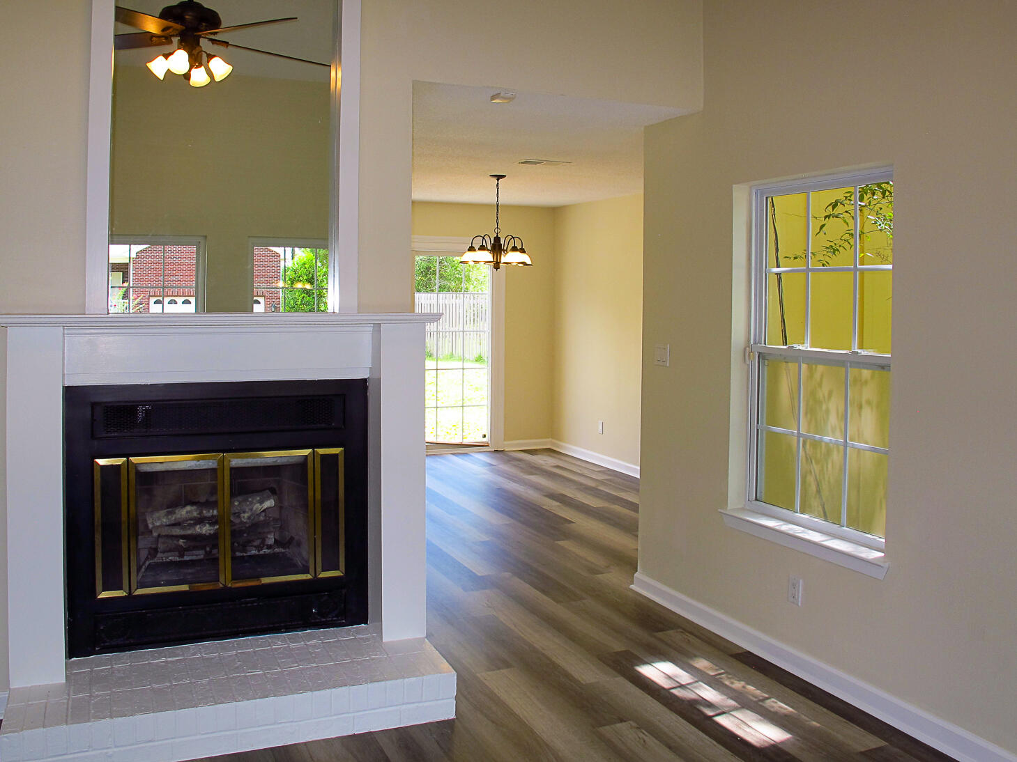 EMERALD POINTE PLAT 1 - Residential