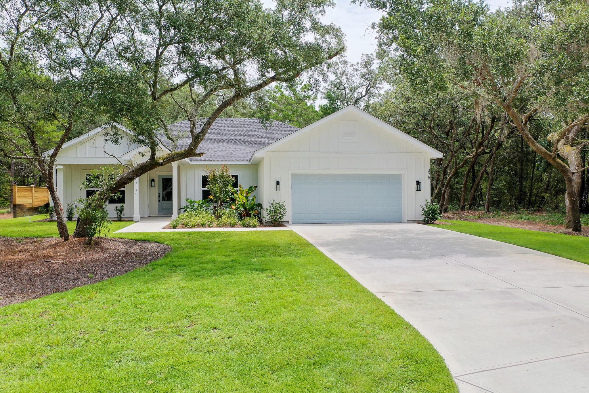 Discover a beautifully crafted new construction home in the gated community of Magnolia Bay Estates. Built by Live Oak Homes, this thoughtfully designed one-story residence offers four bedrooms, three and a half bathrooms, and a spacious two-car garage.Inside, enjoy an open-concept layout featuring brand-new kitchen appliances, built-in closets, high-quality finishes, and an effortless flow perfect for modern living. The expansive yard provides privacy and space to unwind, creating a peaceful retreat. Residents of Magnolia Bay Estates also enjoy access to a private community dock, offering a gateway to the Bay and ideal for boating, paddle boarding, or kayaking adventures. With Goodwin Creek just steps away and easy access to Alaqua Bayou and Choctawhatchee Bay, the setting is perfect for embracing Northwest Florida's natural beauty while remaining conveniently close to local amenities and coastal attractions.
Now is the time to secure this stunning home in one of Freeport's most desirable gated communities.
Reach out for more information. Buyer incentive with acceptable offer.