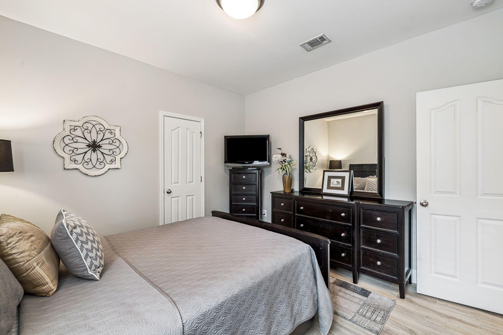 HAMMOCK BAY Symphony - Residential