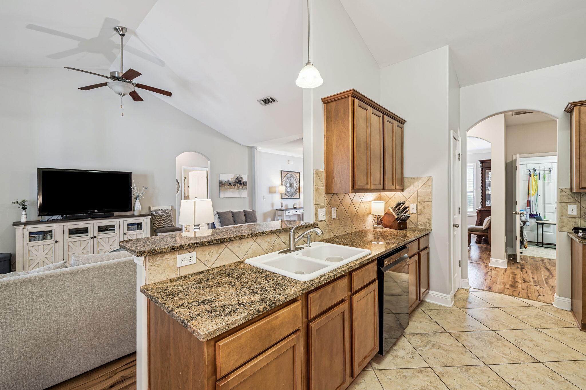 HAMMOCK BAY Symphony - Residential