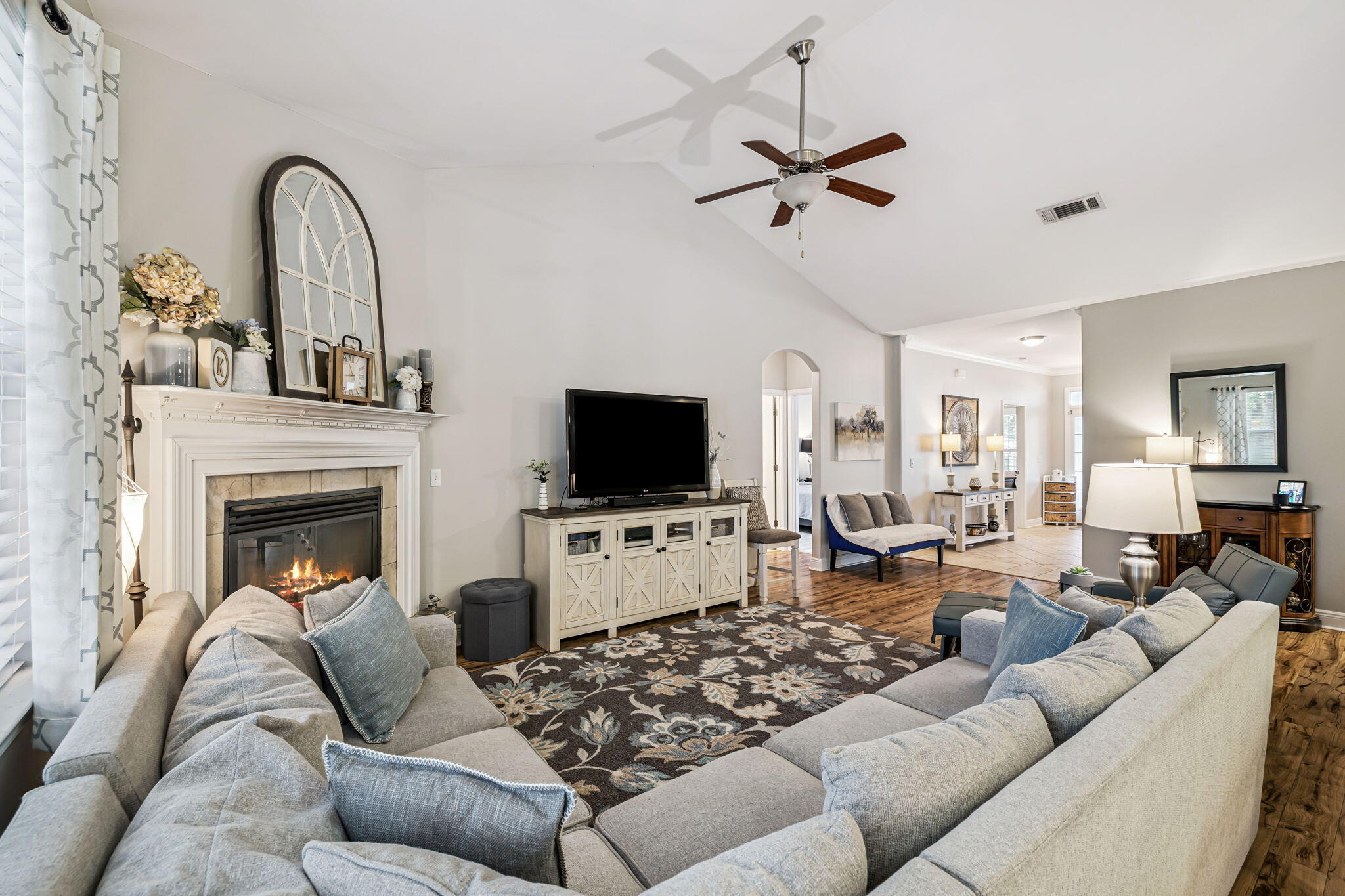 HAMMOCK BAY Symphony - Residential