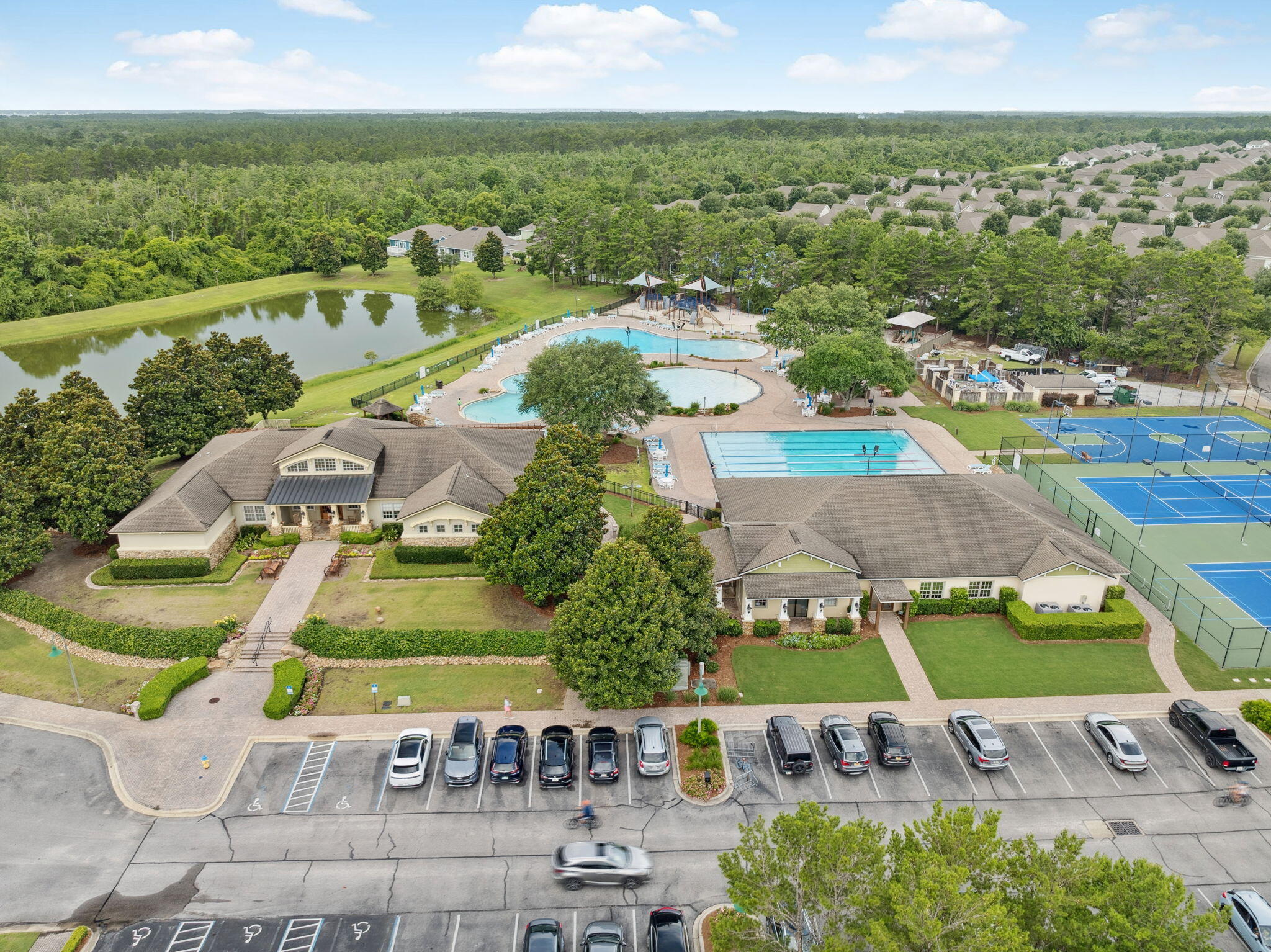 HAMMOCK BAY Symphony - Residential