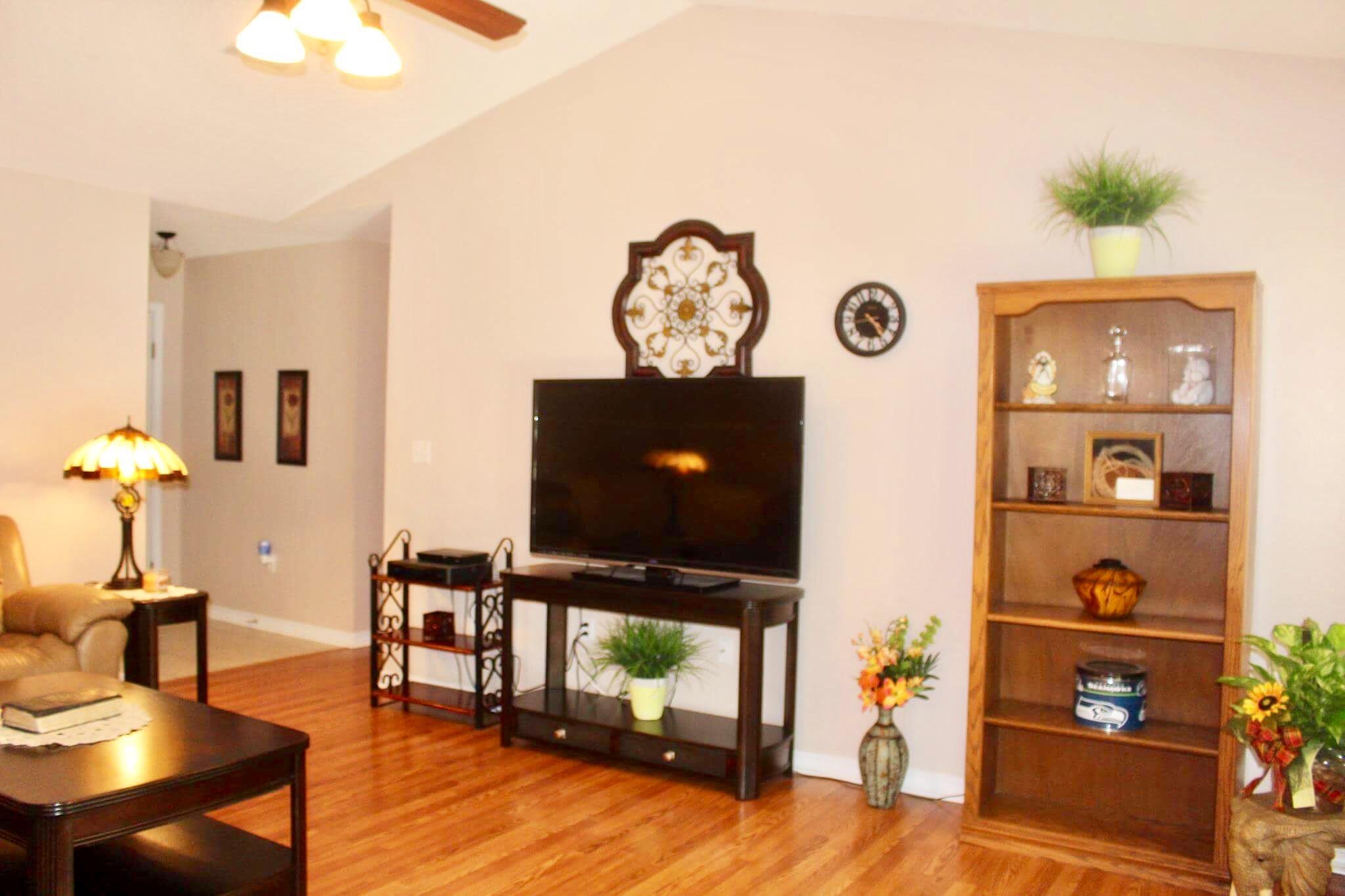 AUBURN ACRES - Residential