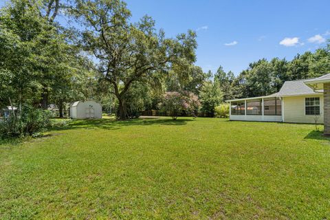 A home in Navarre