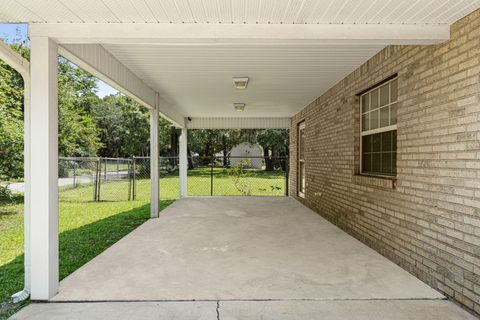 A home in Navarre