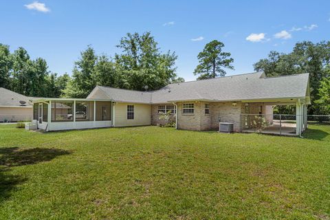 A home in Navarre