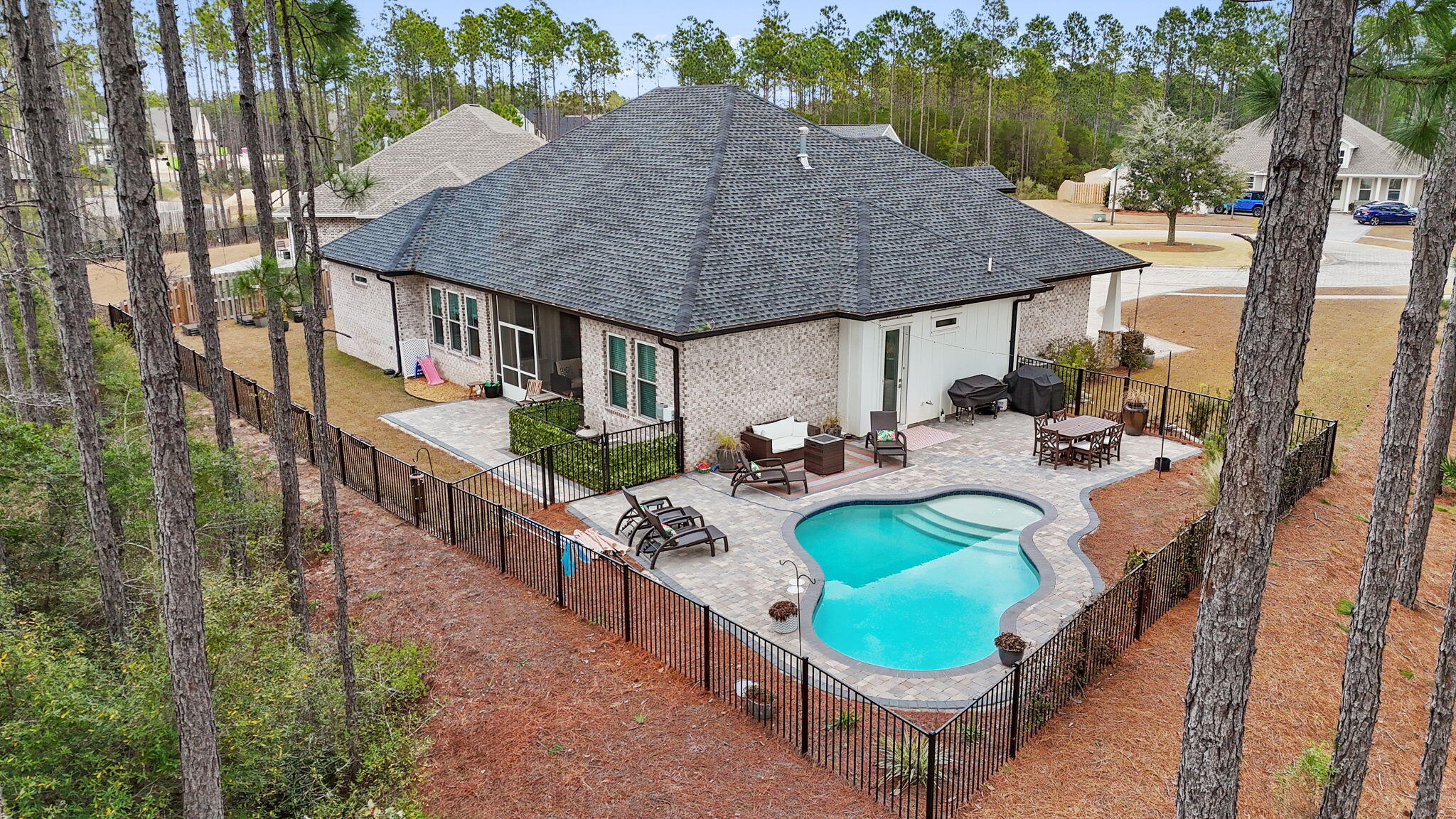 HAMMOCK BAY - Residential