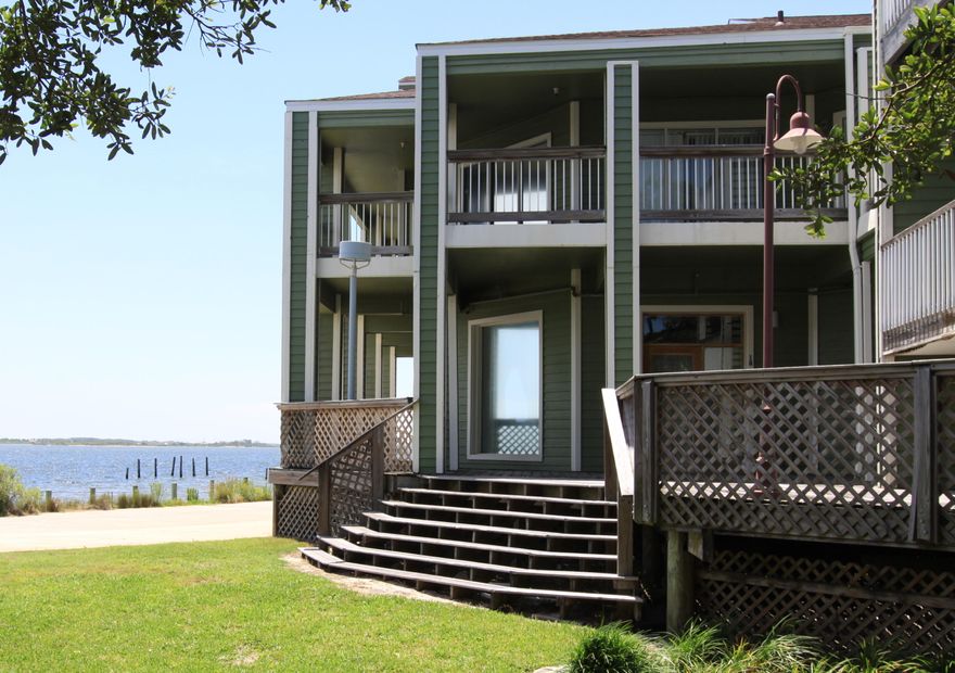 Beautiful office space with unobstructed waterfront views directly on the Sound in Fort Walton Beach Fl. This space consists of a reception area, waiting room, consultation room, 3 exam rooms, nurses office, records room, 3 restrooms and a private office for the Physician. Owner is willing to modify the space for a credit tenant. Additional office space available contact listing agent for floor plans.