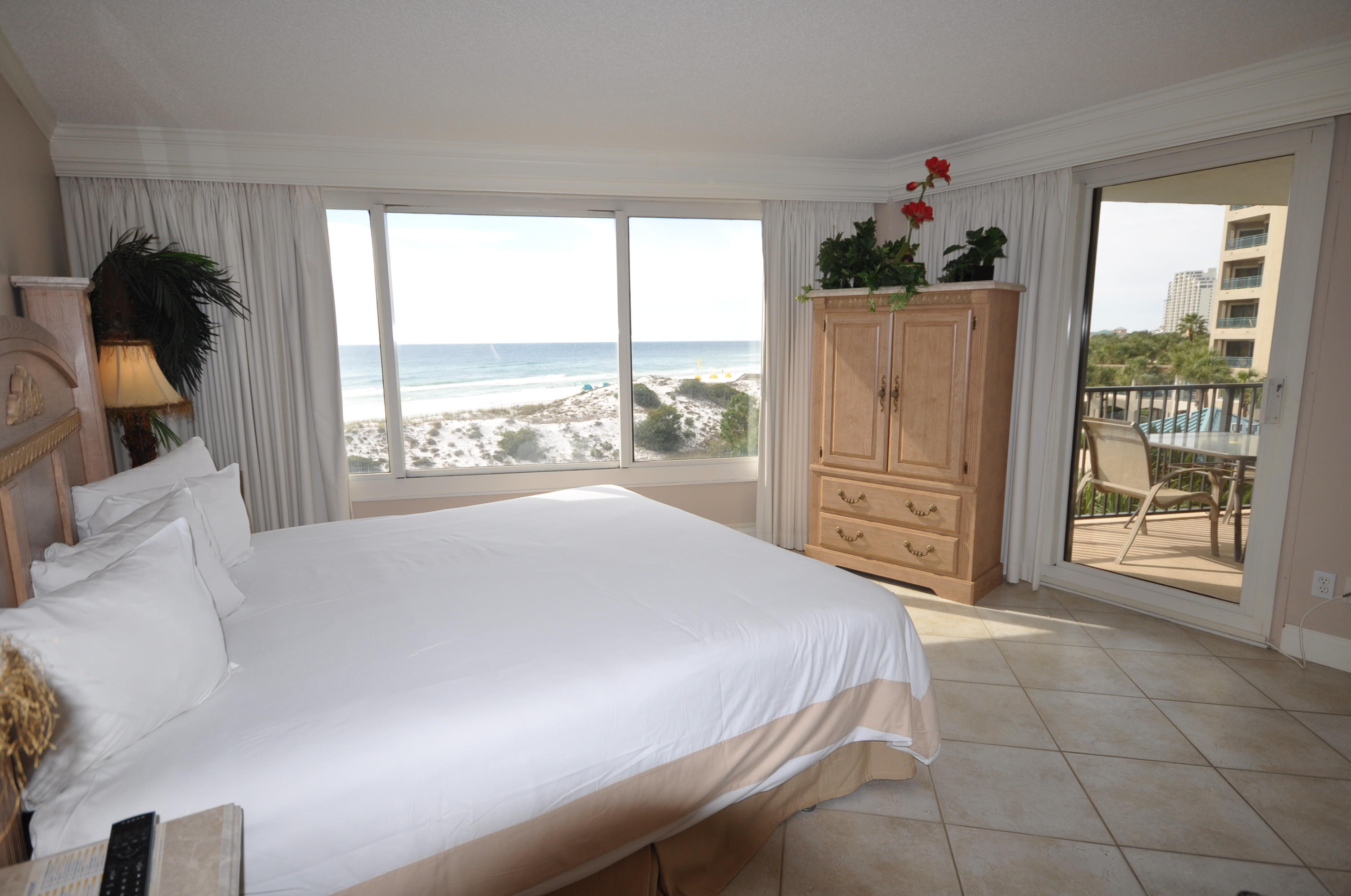 BEACHSIDE ONE - Residential