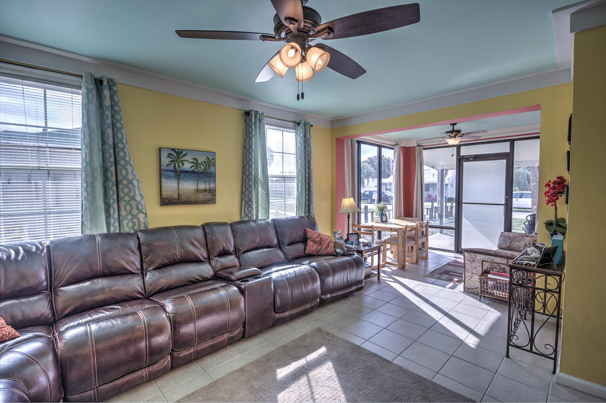 BID-A-WEE S/D - Residential