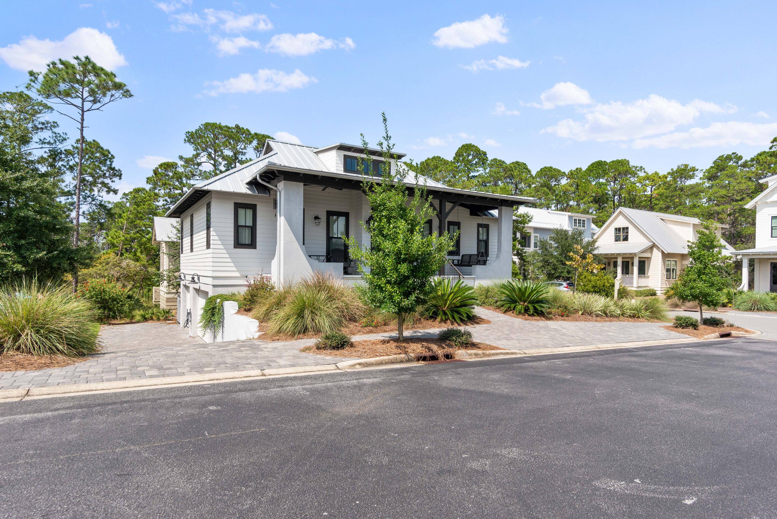 LAKESIDE AT BLUE MOUNTAIN BEACH - Residential
