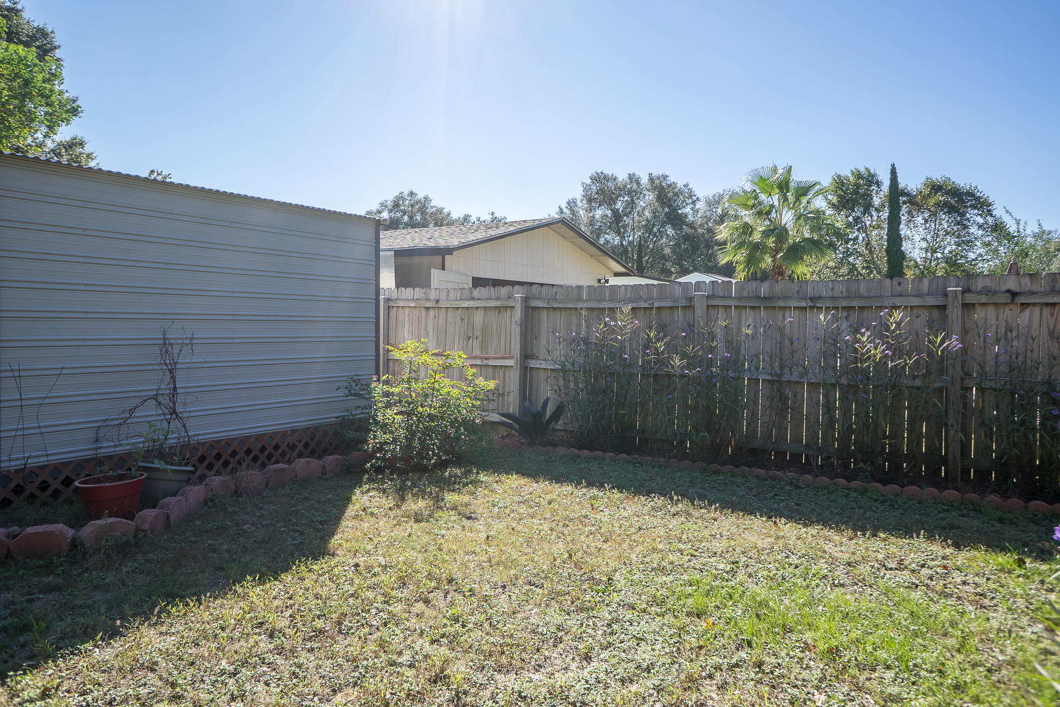 Carol Anne Manor 1st Addn - Residential