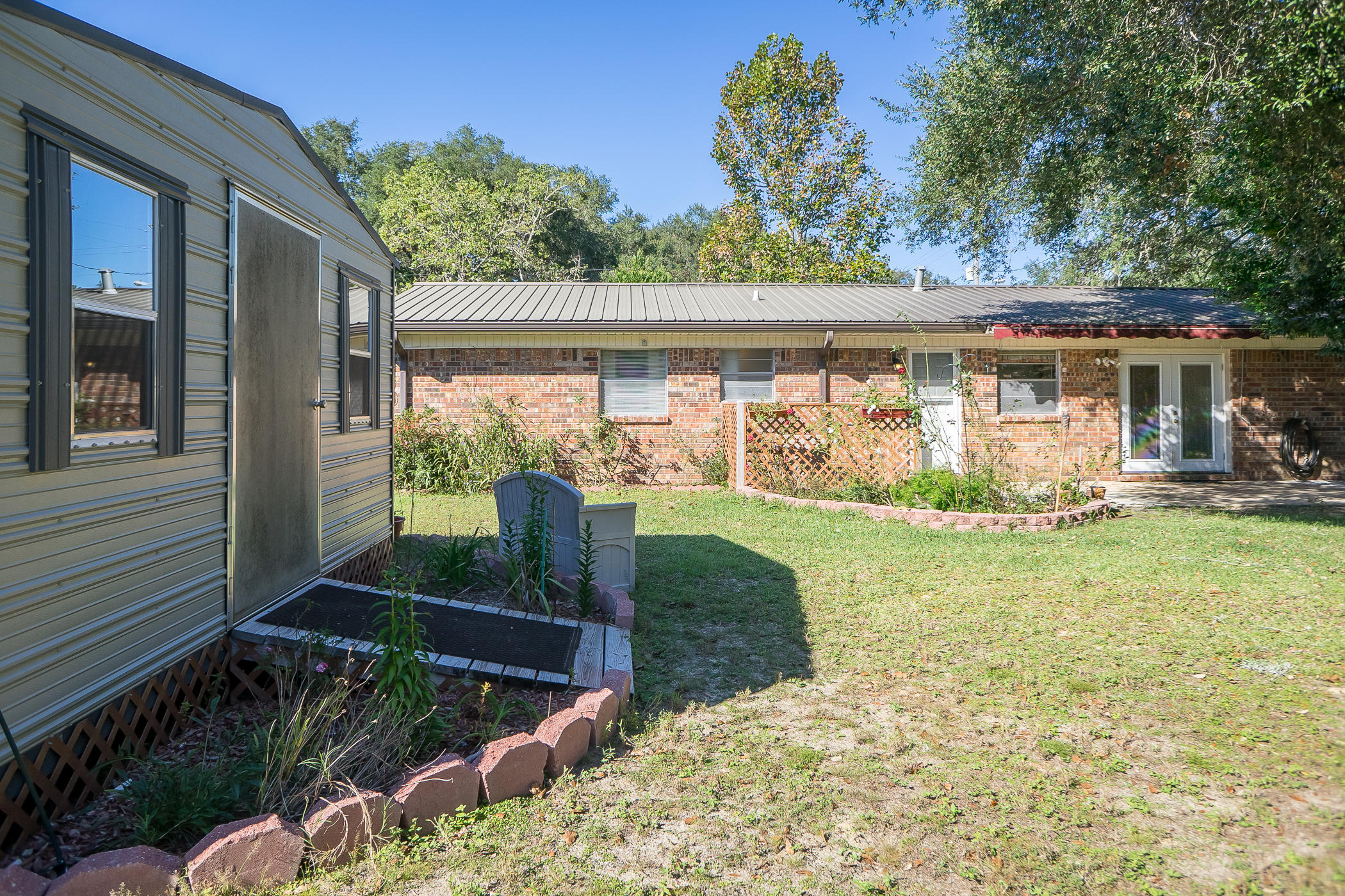 Carol Anne Manor 1st Addn - Residential