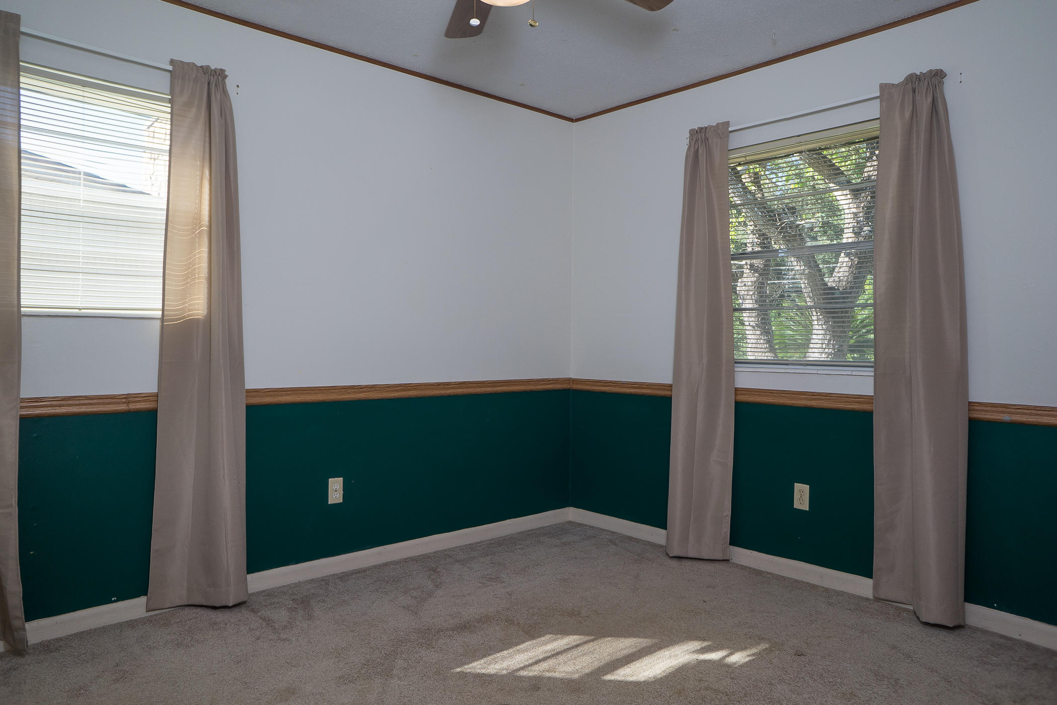 Carol Anne Manor 1st Addn - Residential