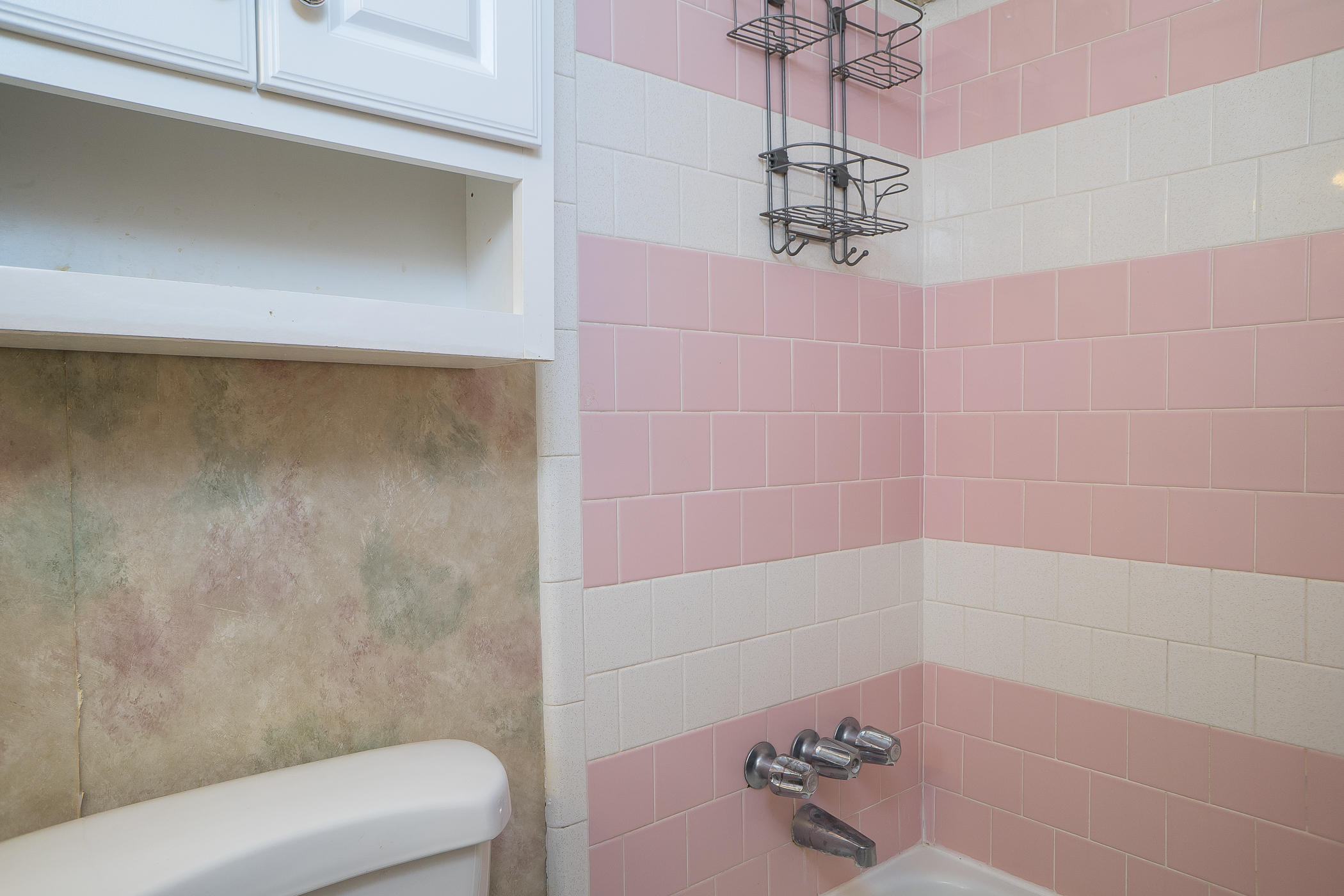 Carol Anne Manor 1st Addn - Residential