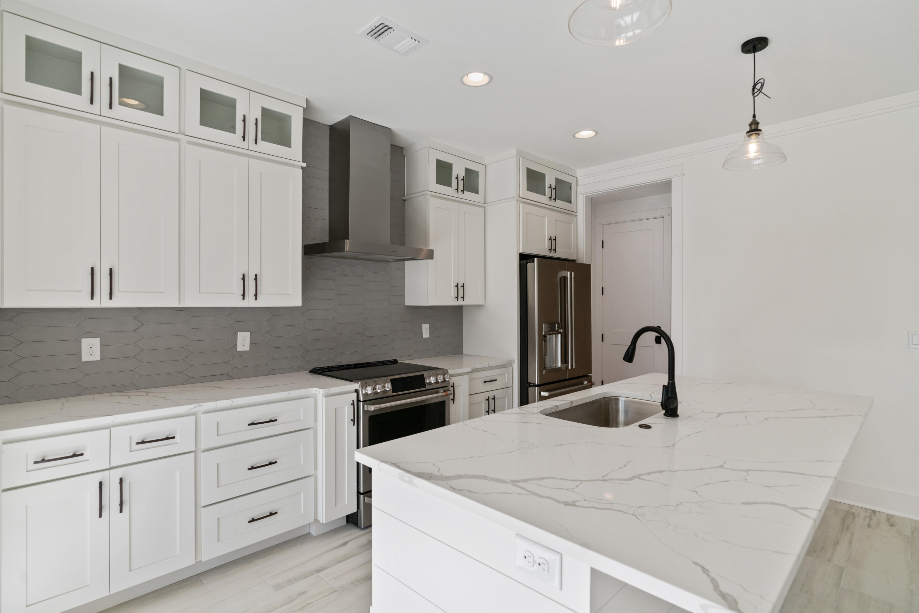 CYPRESS BREEZE PLANTATION III - Residential