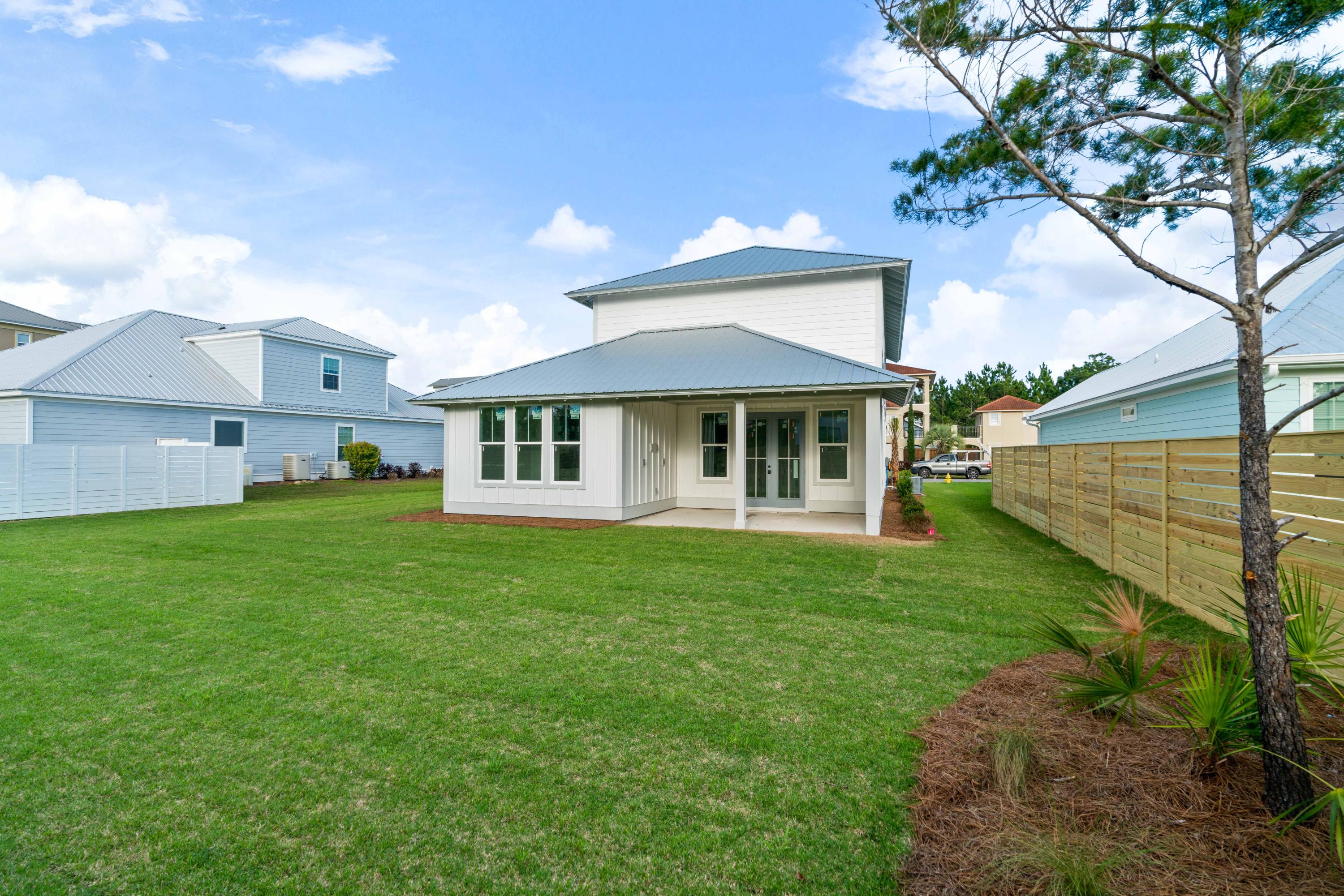 CYPRESS BREEZE PLANTATION III - Residential