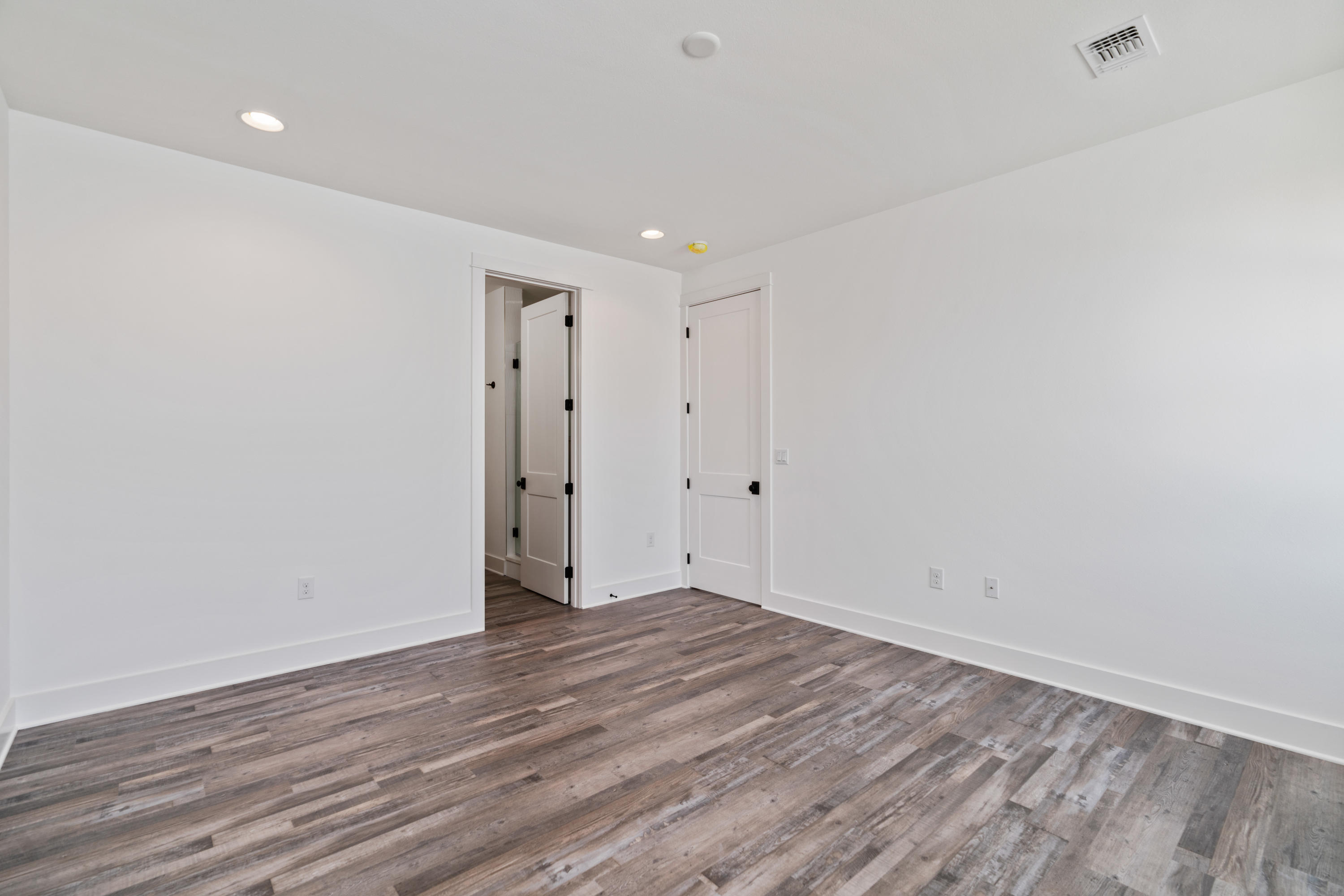 CYPRESS BREEZE PLANTATION III - Residential