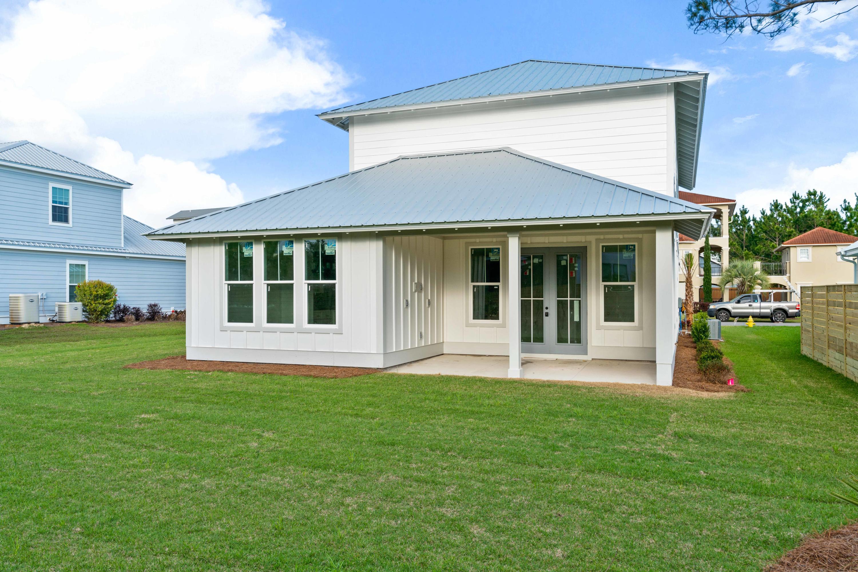 CYPRESS BREEZE PLANTATION III - Residential